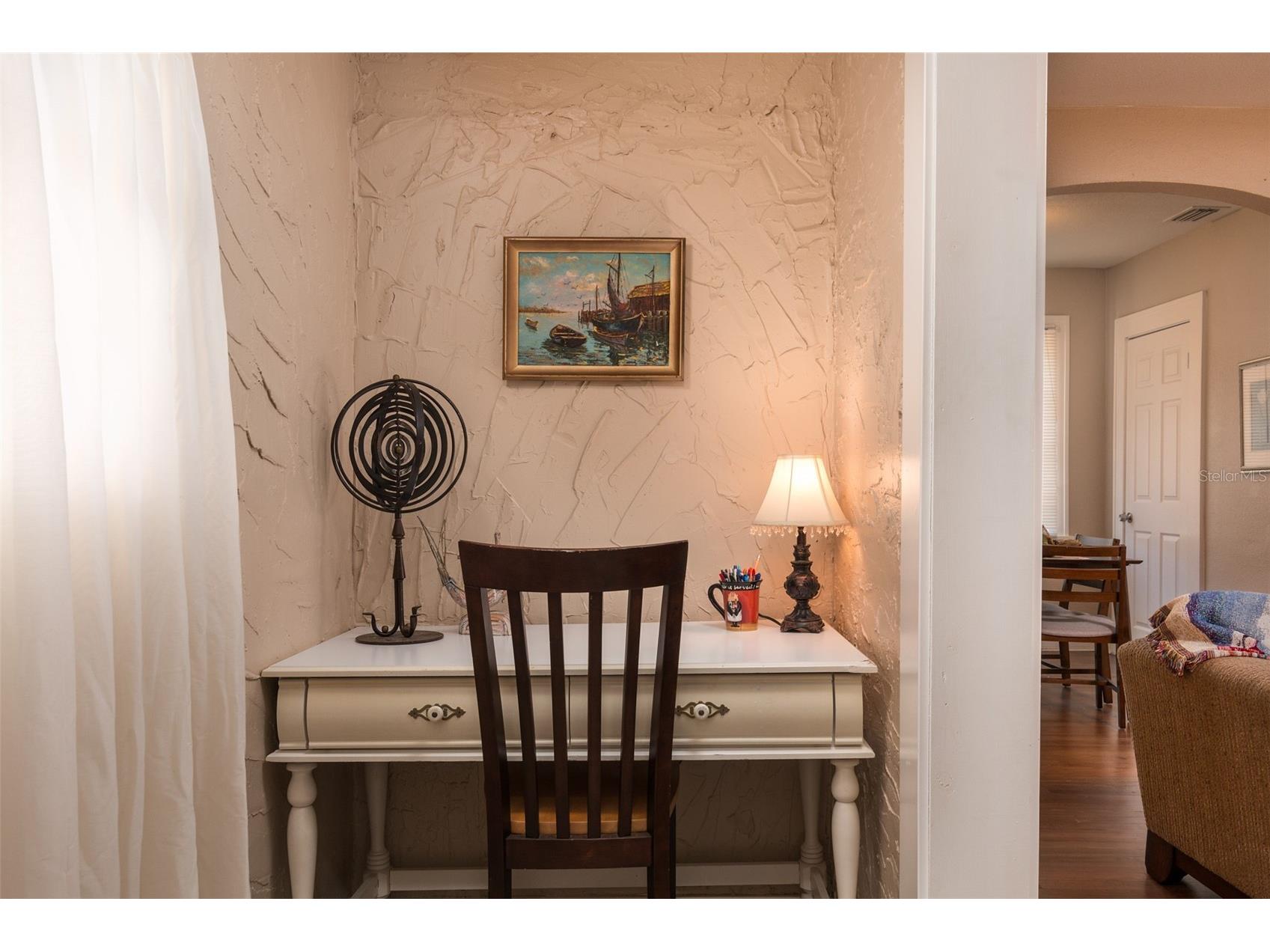 3655 N 1st (Upper Unit) Avenue Saint Petersburg FL 33713 TB8502435 image5