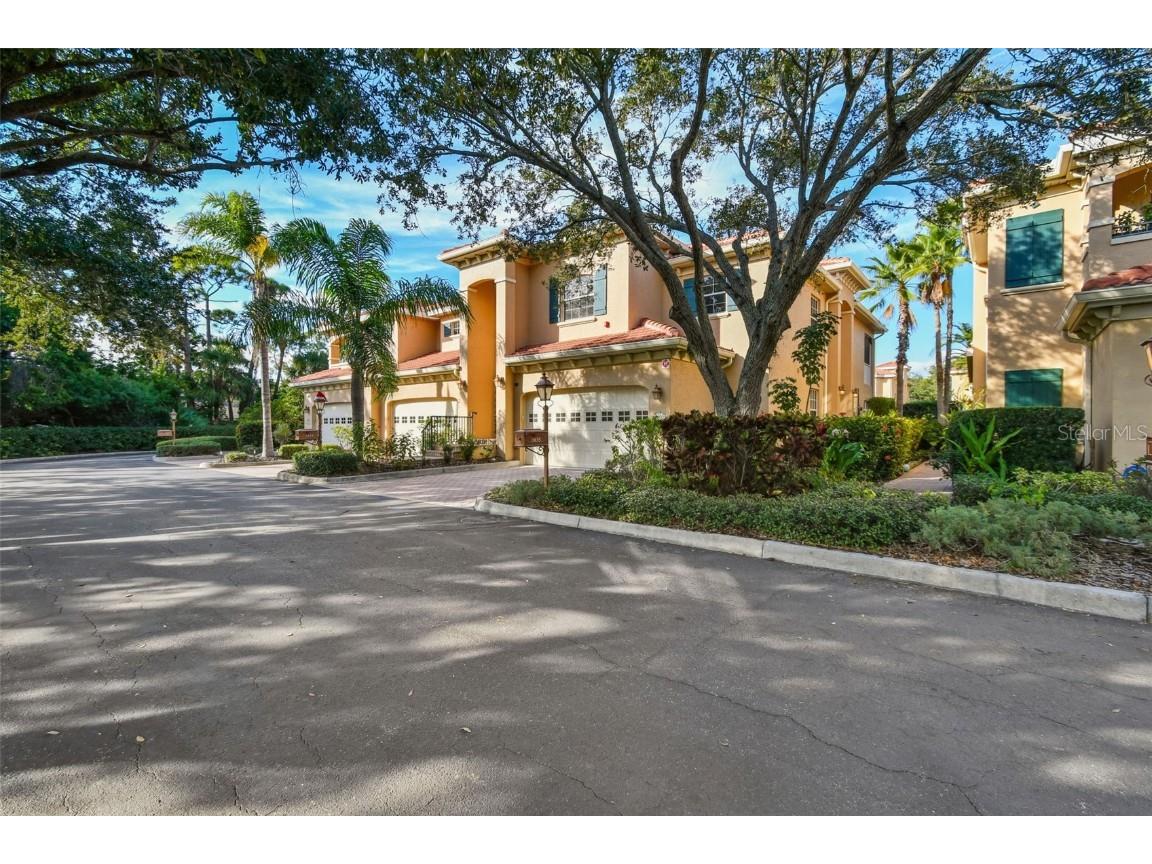 3655 Square West Lane #9 Sarasota FL 34238 W7874908 image2