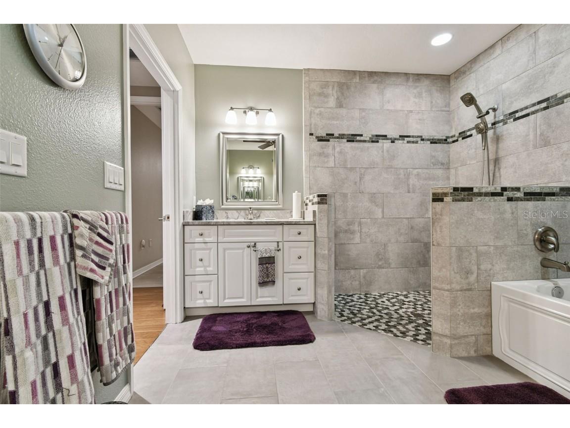 3655 Square West Lane #9 Sarasota FL 34238 W7874908 image27