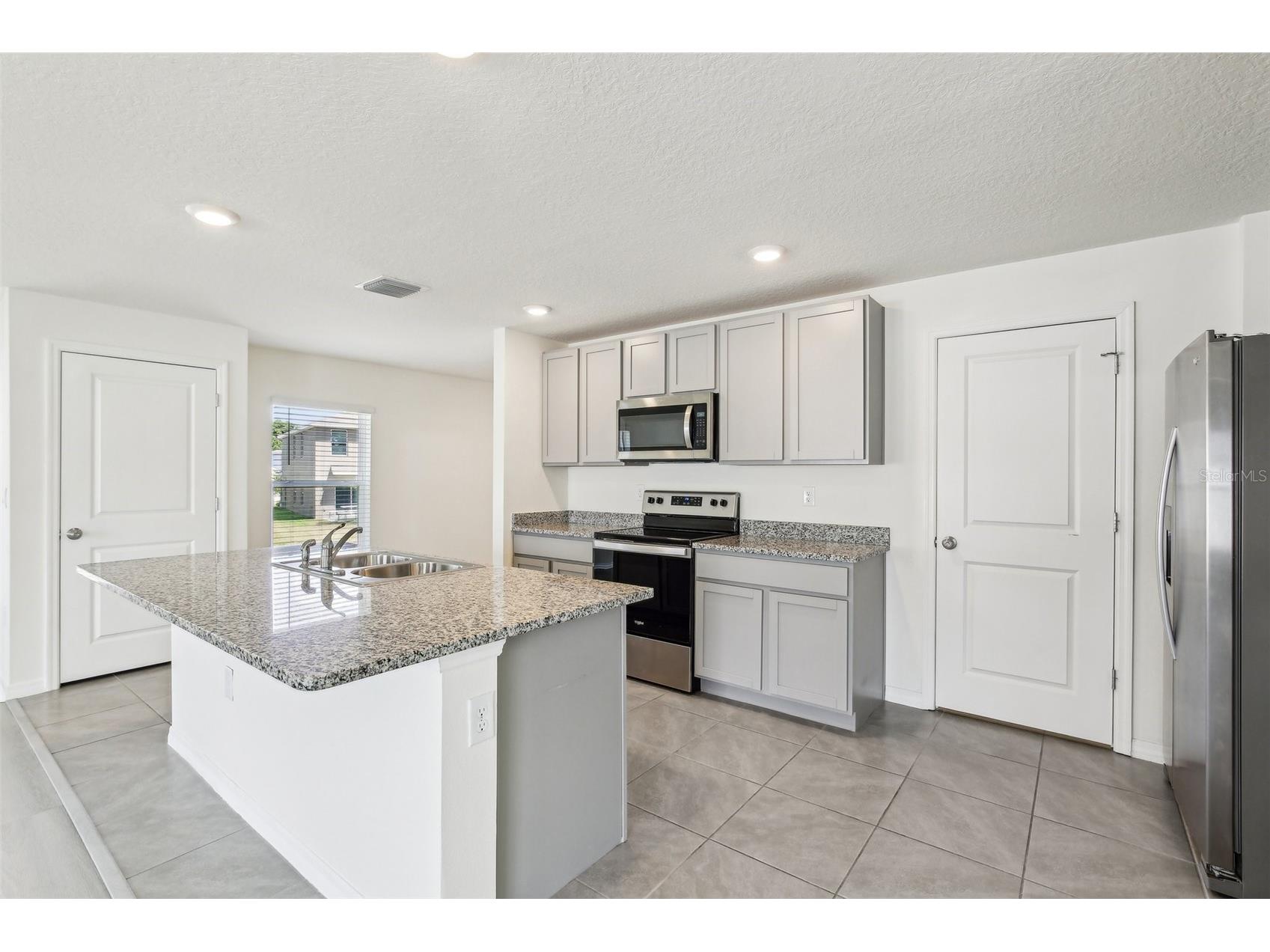 36557 Night Strawberry Court Dade City FL 33525 TB8526875 image12