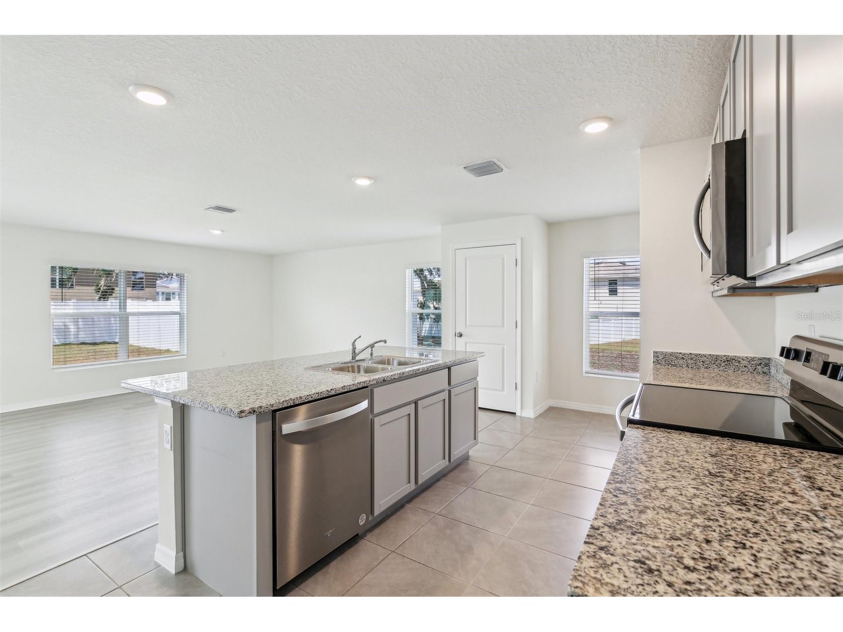 36557 Night Strawberry Court Dade City FL 33525 TB8526875 image13