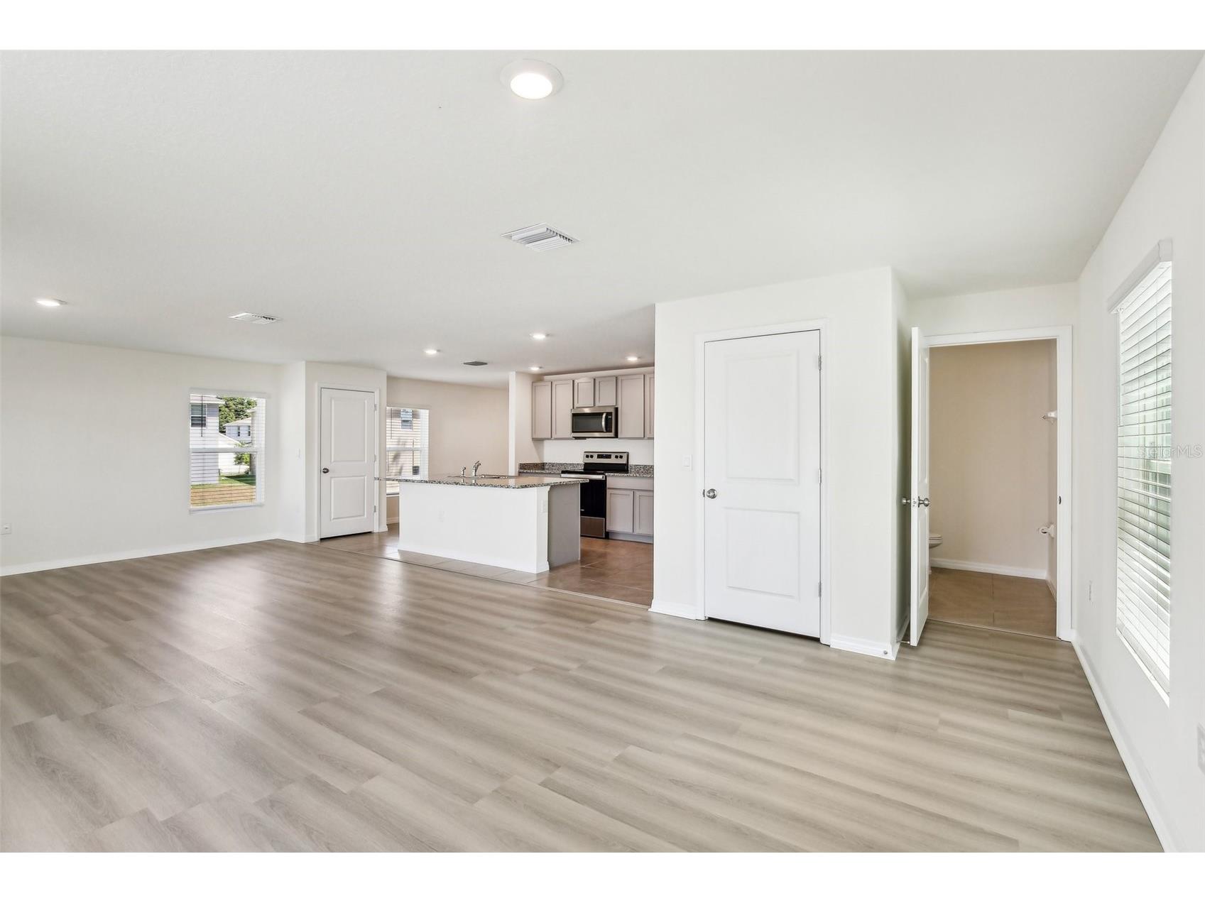 36557 Night Strawberry Court Dade City FL 33525 TB8526875 image7