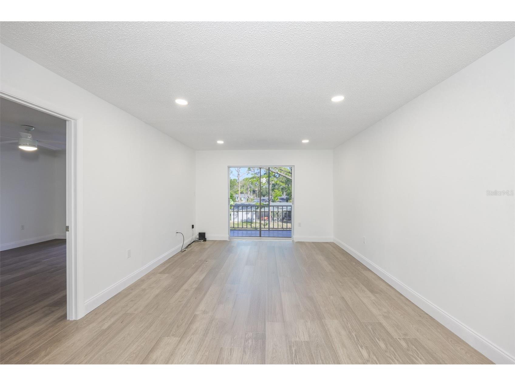 3656 Lake Bayshore Dr Bldg K #319 Bradenton FL 34205 TB8456979 image10