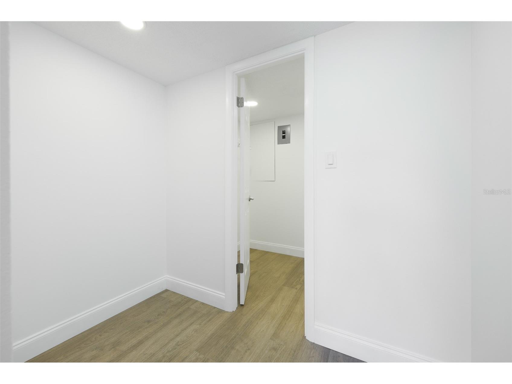3656 Lake Bayshore Dr Bldg K #319 Bradenton FL 34205 TB8456979 image21