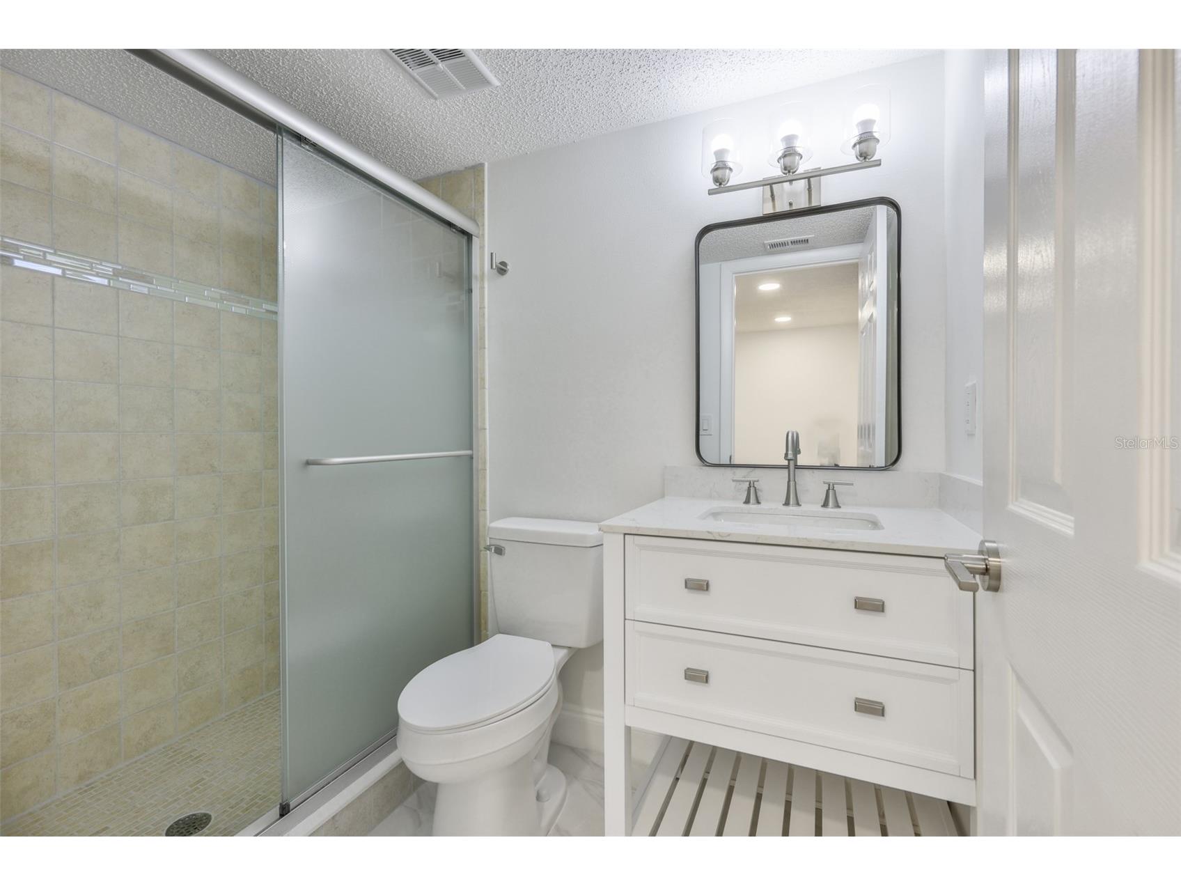 3656 Lake Bayshore Dr Bldg K #319 Bradenton FL 34205 TB8456979 image23