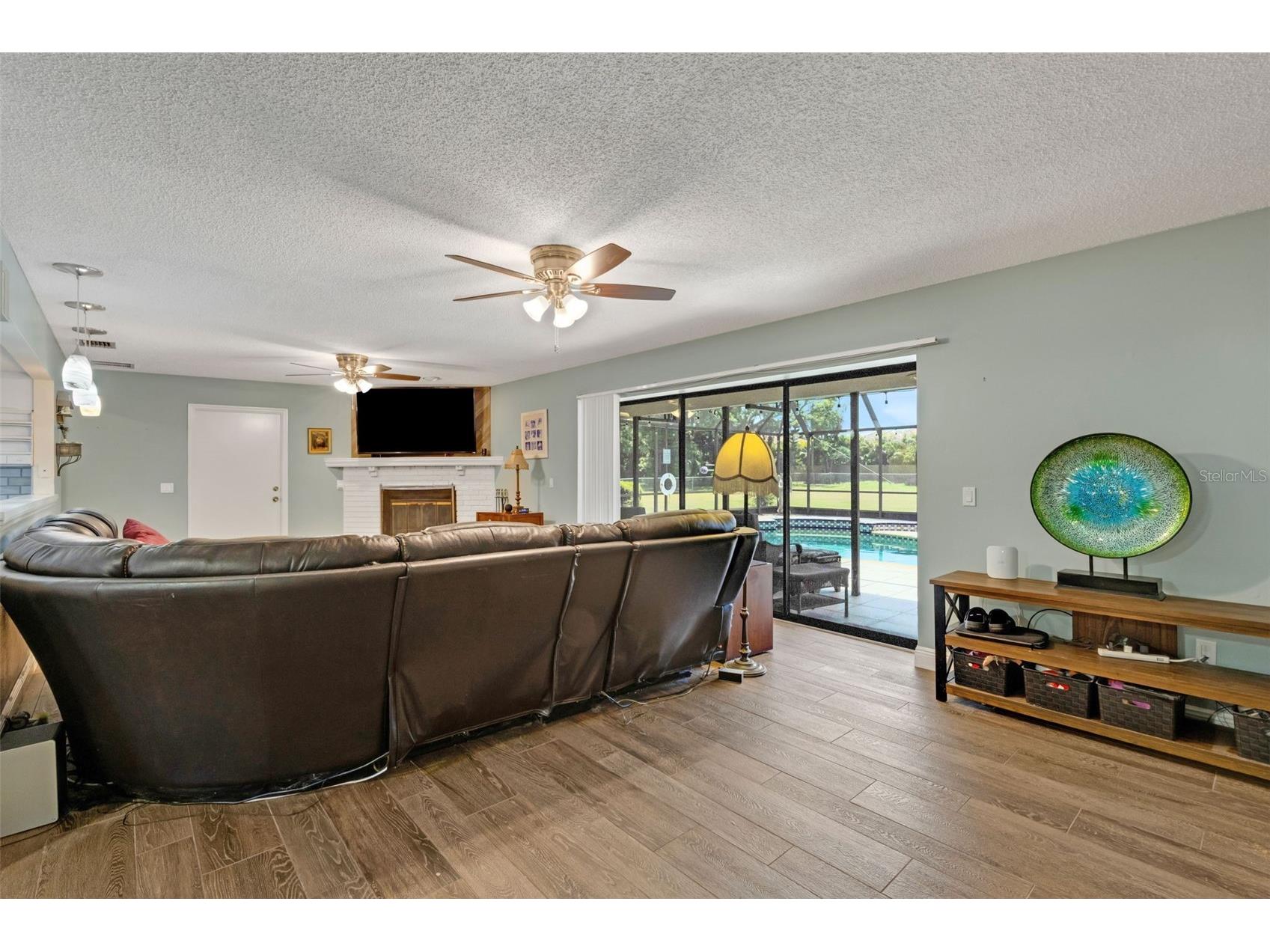 3656 Oak Grove Drive Sarasota FL 34243 A4691432 image10
