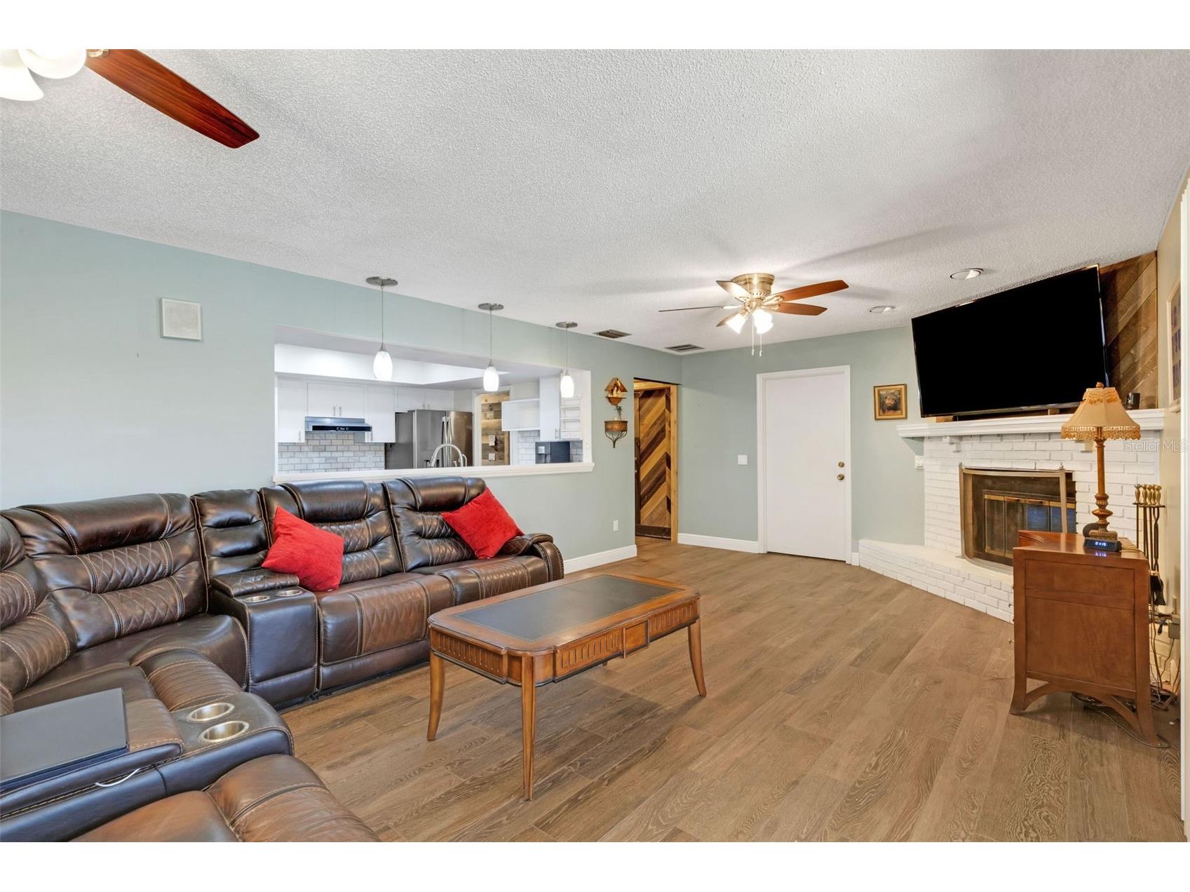 3656 Oak Grove Drive Sarasota FL 34243 A4691432 image11
