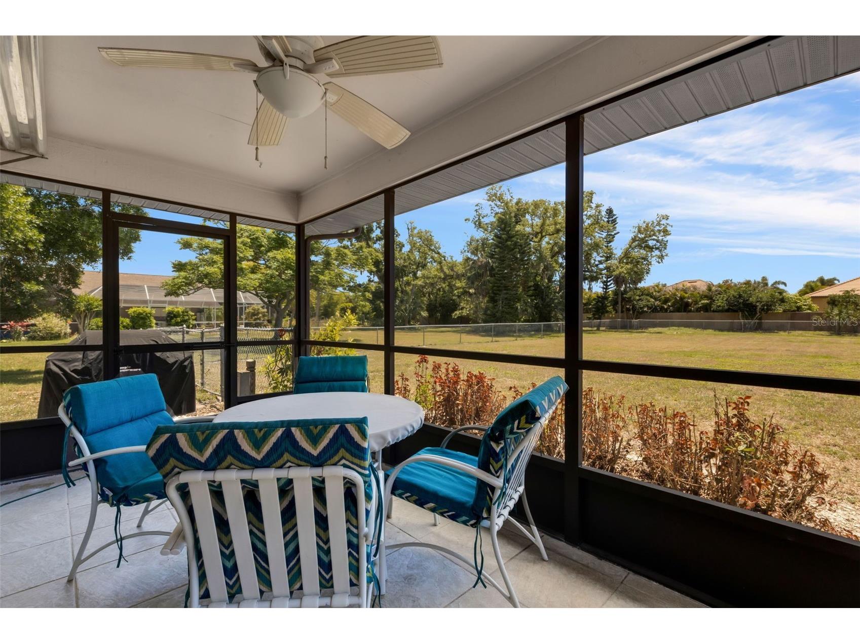 3656 Oak Grove Drive Sarasota FL 34243 A4691432 image22