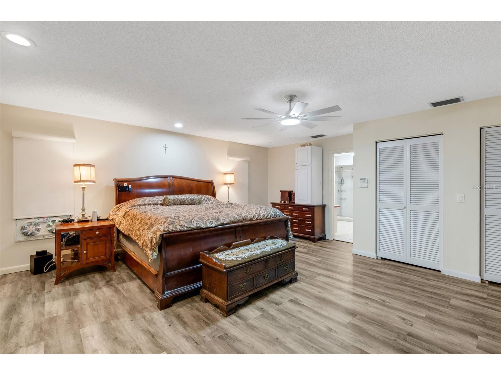 3656 Oak Grove Drive Sarasota FL 34243 A4691432 image23