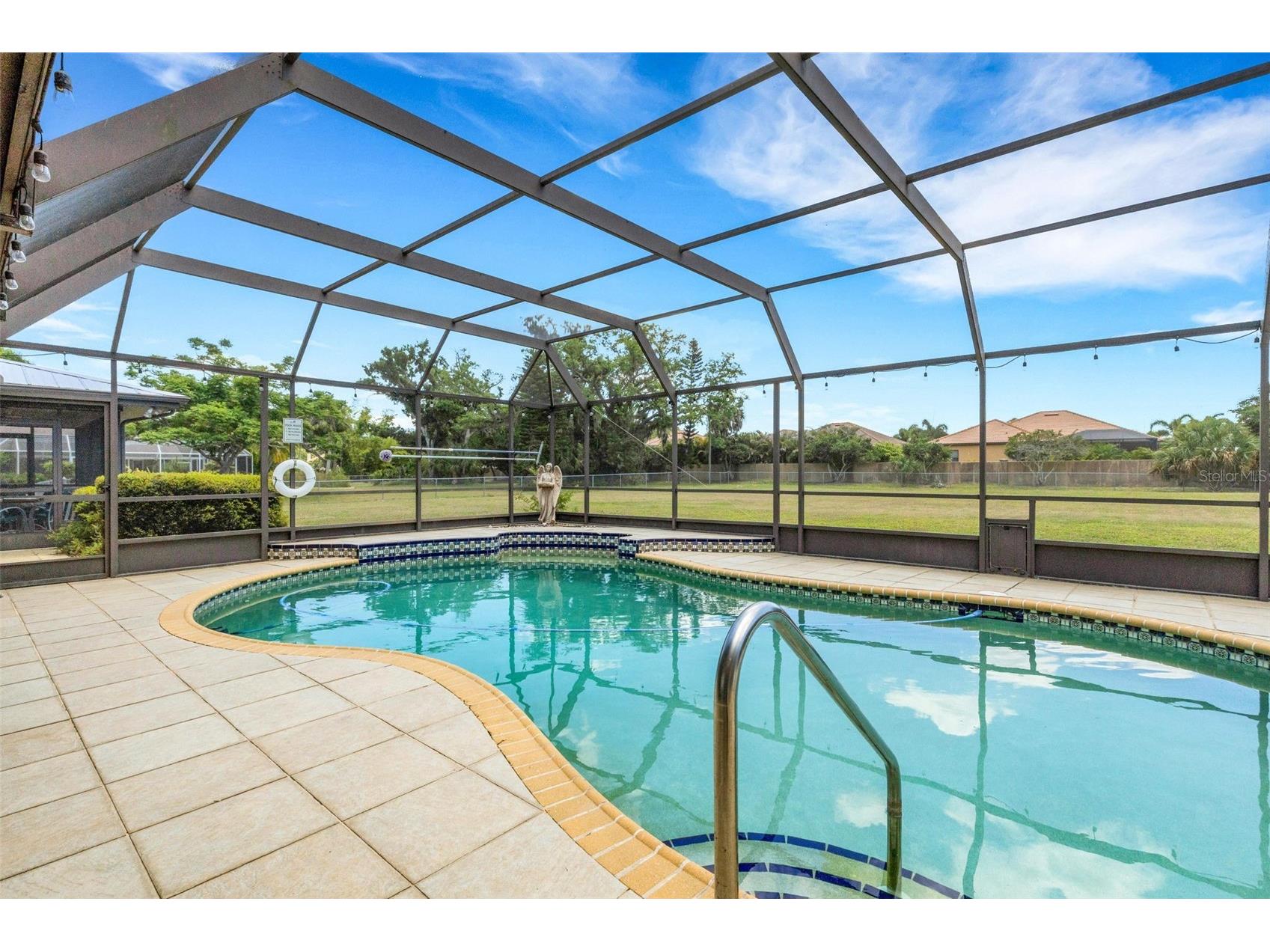 3656 Oak Grove Drive Sarasota FL 34243 A4691432 image26