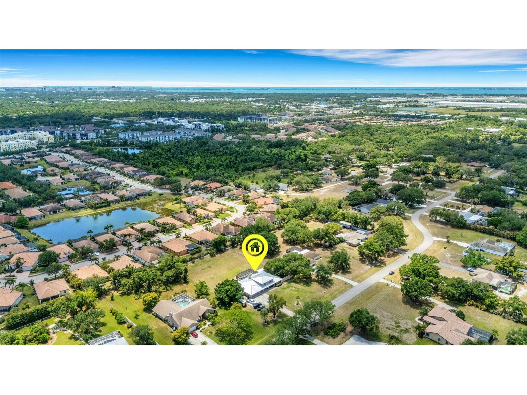 3656 Oak Grove Drive Sarasota FL 34243 A4691432 image3