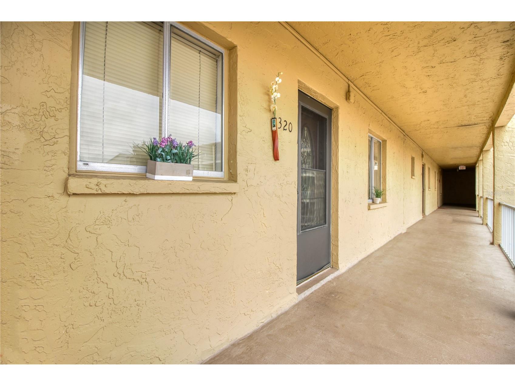 3658 Lake Bayshore Drive #320 Bradenton FL 34205 A4695380 image1