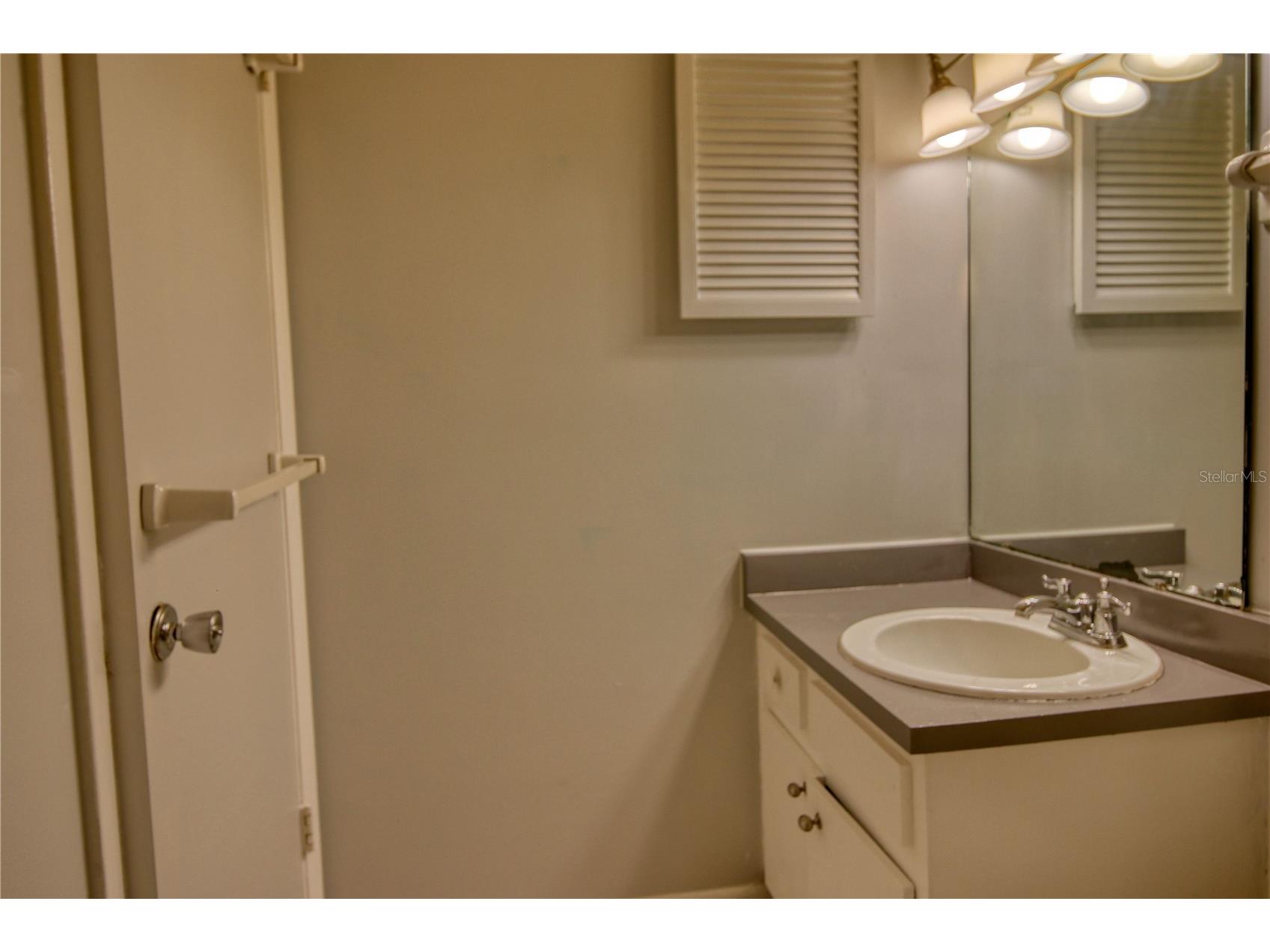 3658 Lake Bayshore Drive #320 Bradenton FL 34205 A4695380 image22