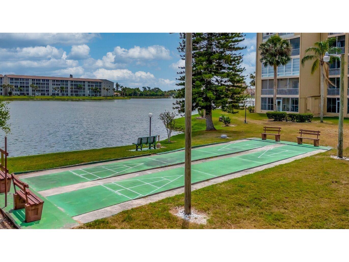 3658 Lake Bayshore Drive #320 Bradenton FL 34205 A4695381 image35
