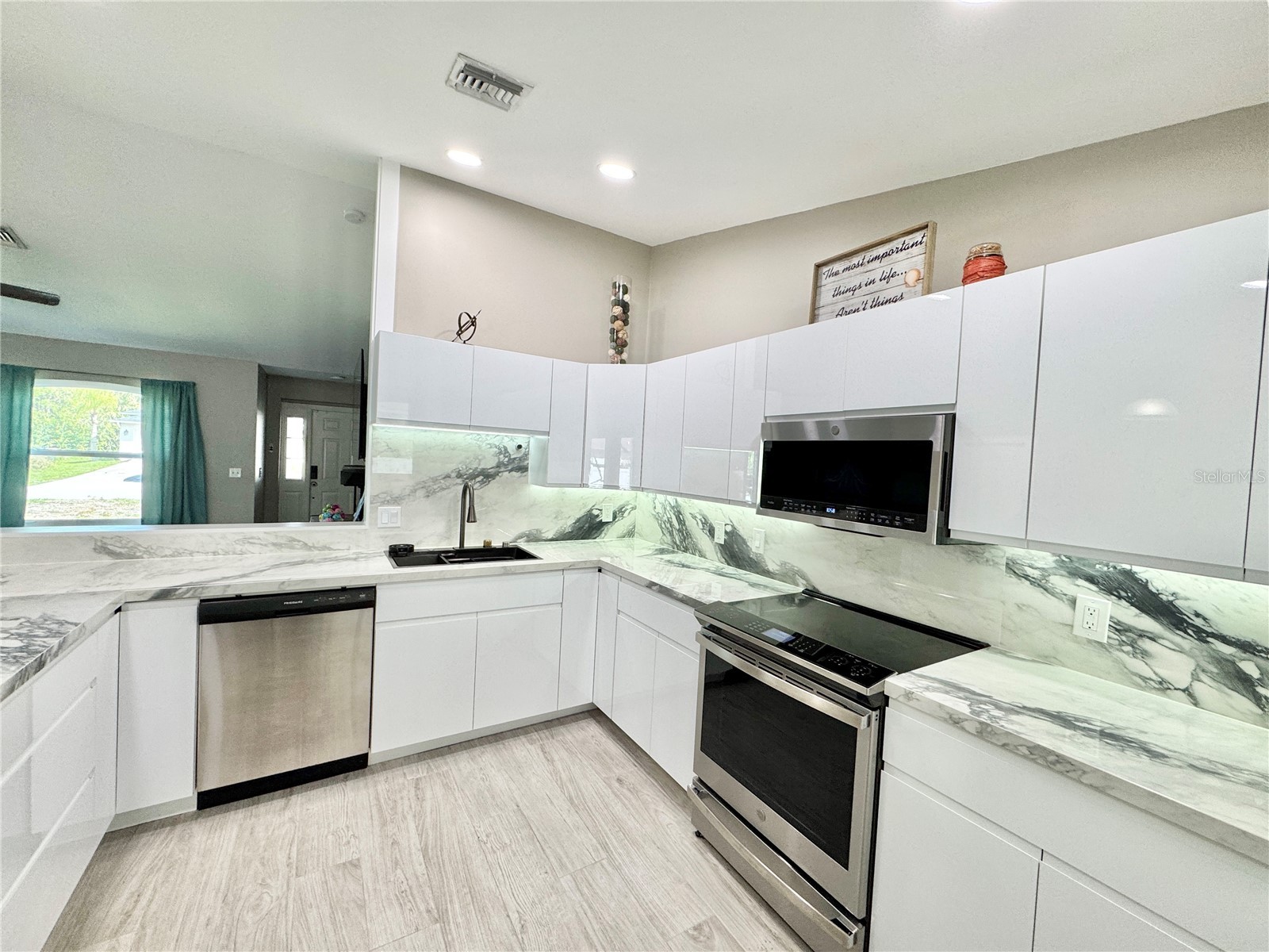 3659 Donahue Avenue North Port FL 34288 N6143407 image25