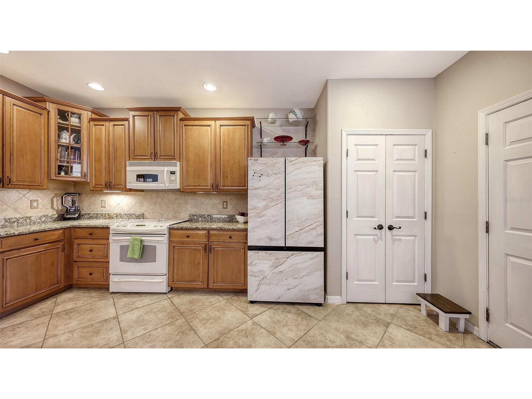 3659 Parkridge Circle #9-103 Sarasota FL 34243 - PARKRIDGE A4681557 image13