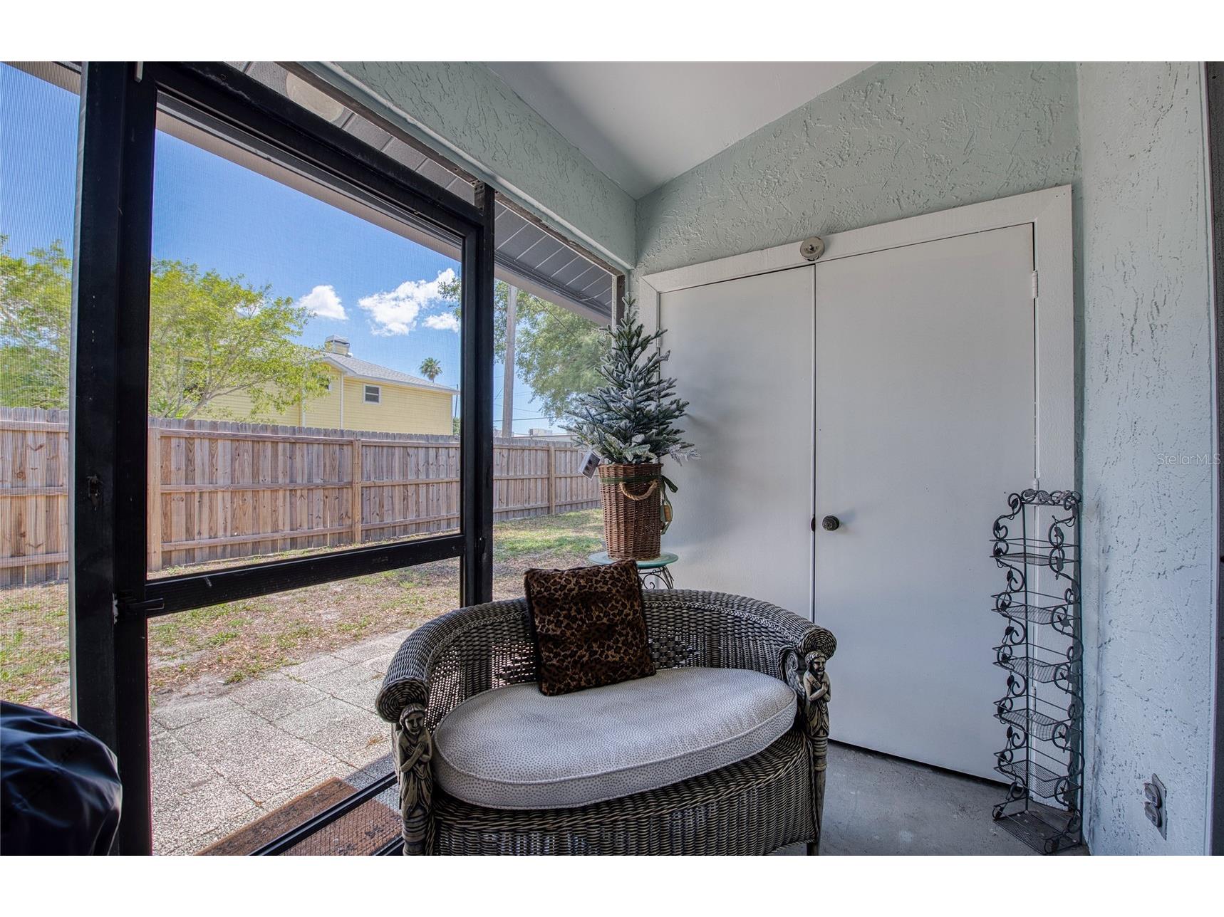 366 47th Avenue N #3 Saint Petersburg FL 33703 TB8508676 image5