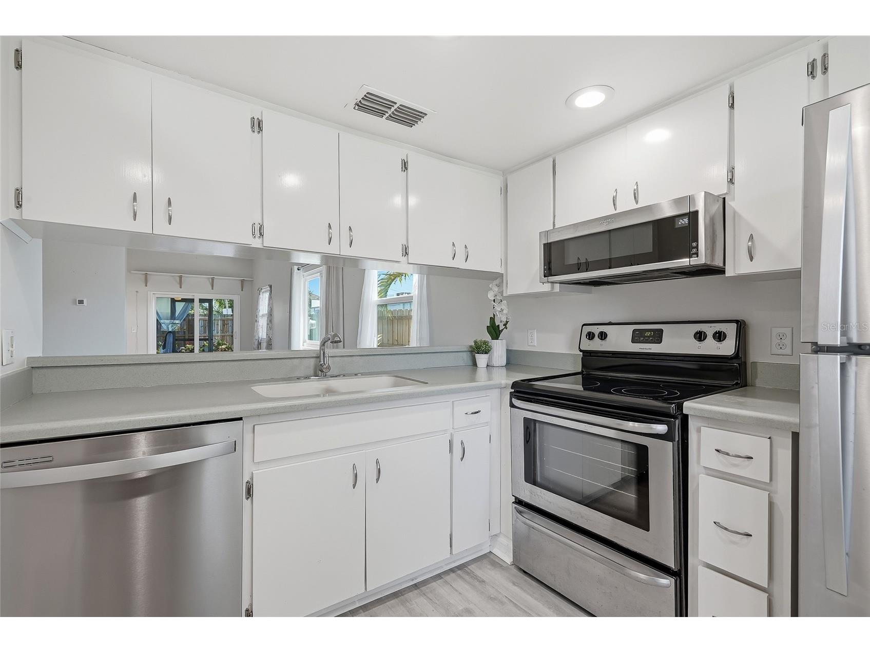 366 47th Avenue N #5 Saint Petersburg FL 33703 TB8514490 image14