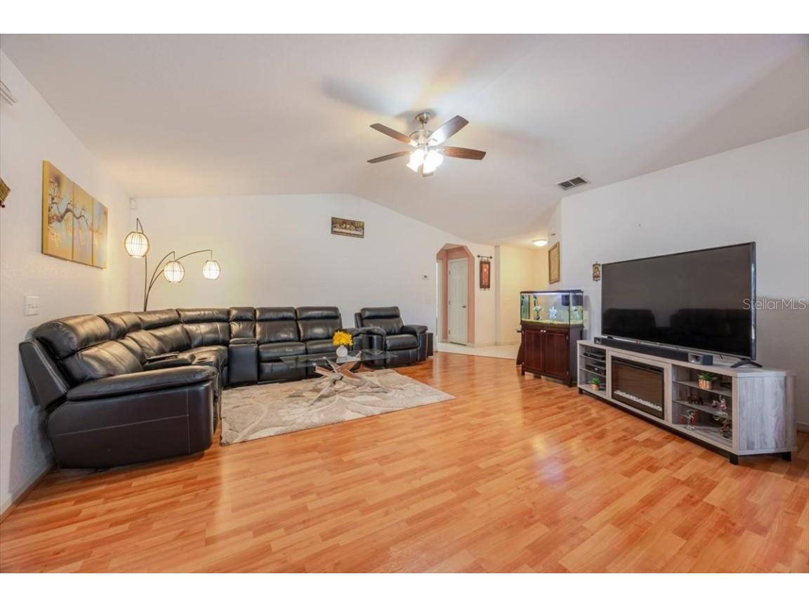 366 Glenridge Loop Lakeland FL 33809 TB8449940 image4