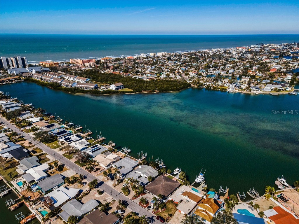 366 La Hacienda Drive Indian Rocks Beach FL 33785 - INTRACOASTAL WATERWAY TB8462368 image77