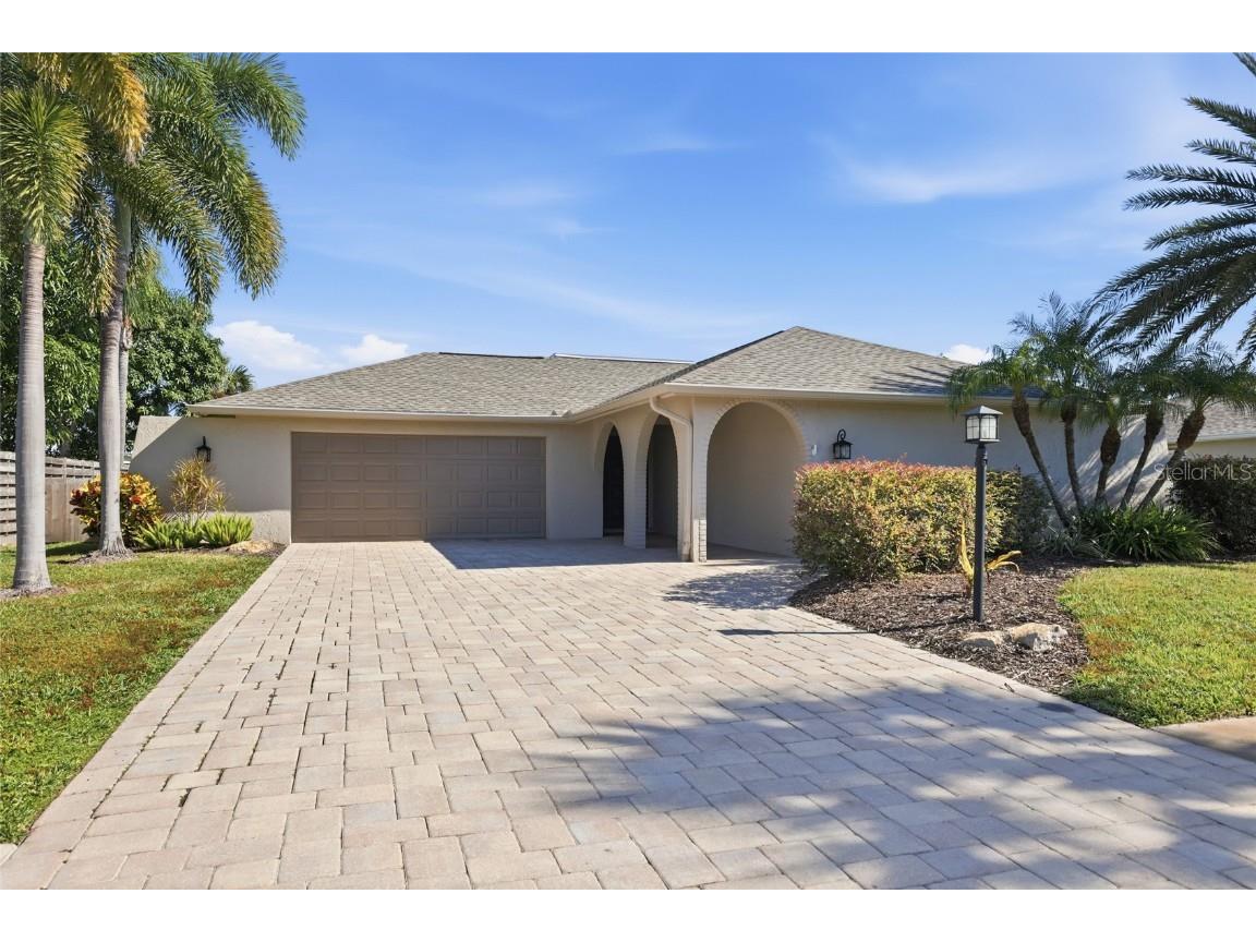 3660 Kingston Boulevard Sarasota FL 34238 A4673449 image1