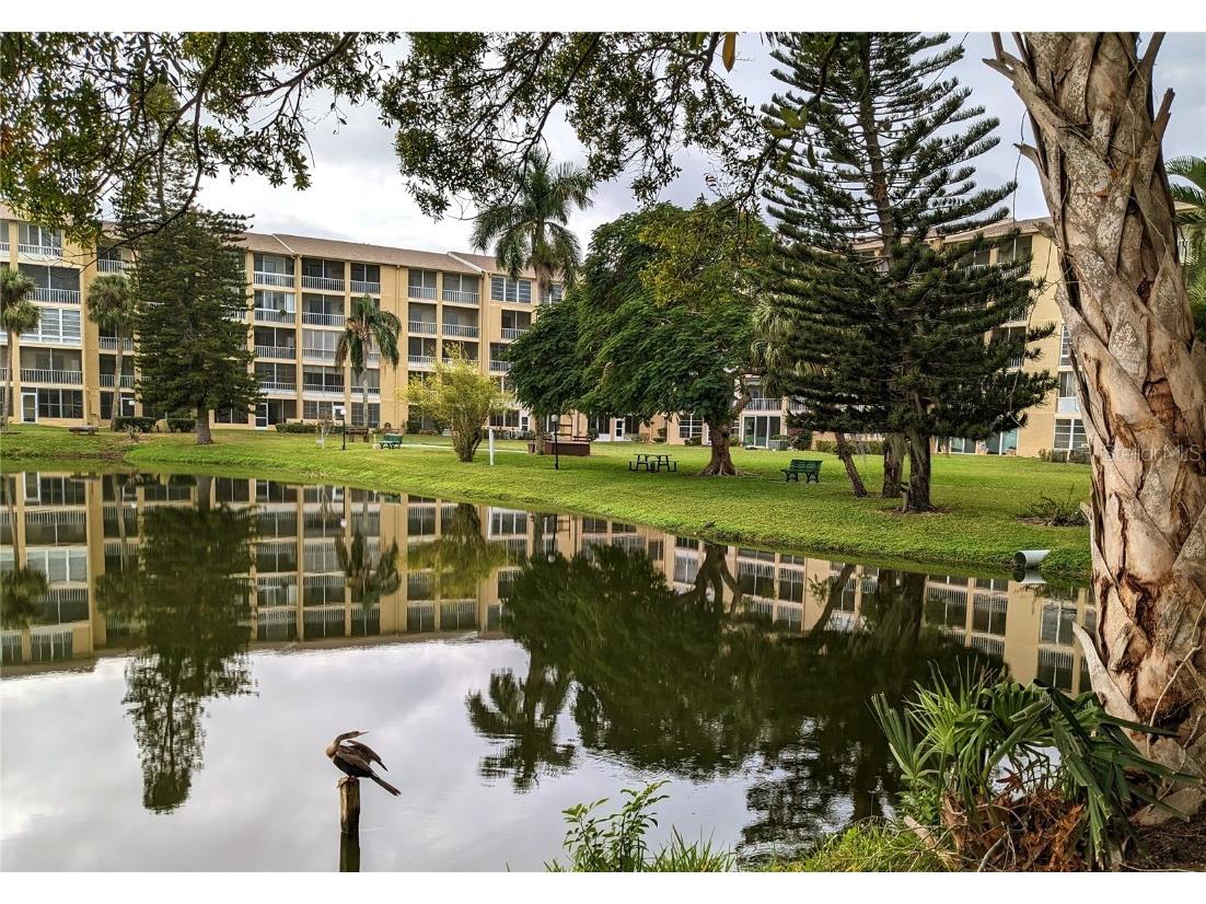 3660 Lake Bayshore Drive #K-321 Bradenton FL 34205 A4645938 image28