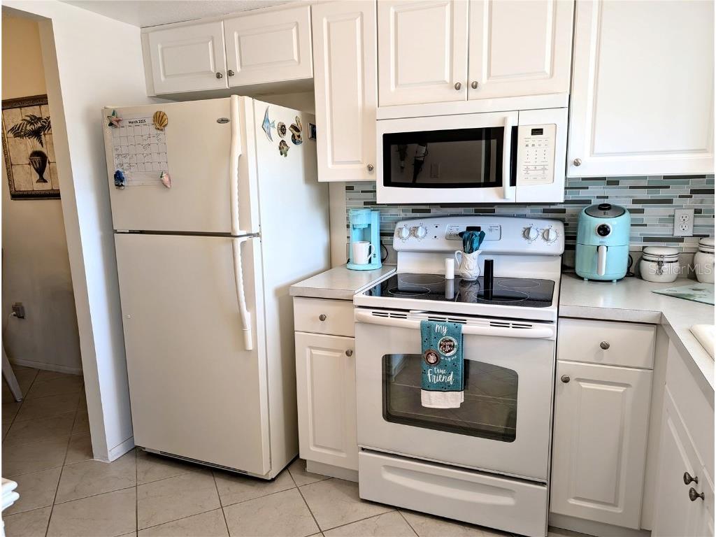 3660 Lake Bayshore Drive #K-321 Bradenton FL 34205 A4645938 image3