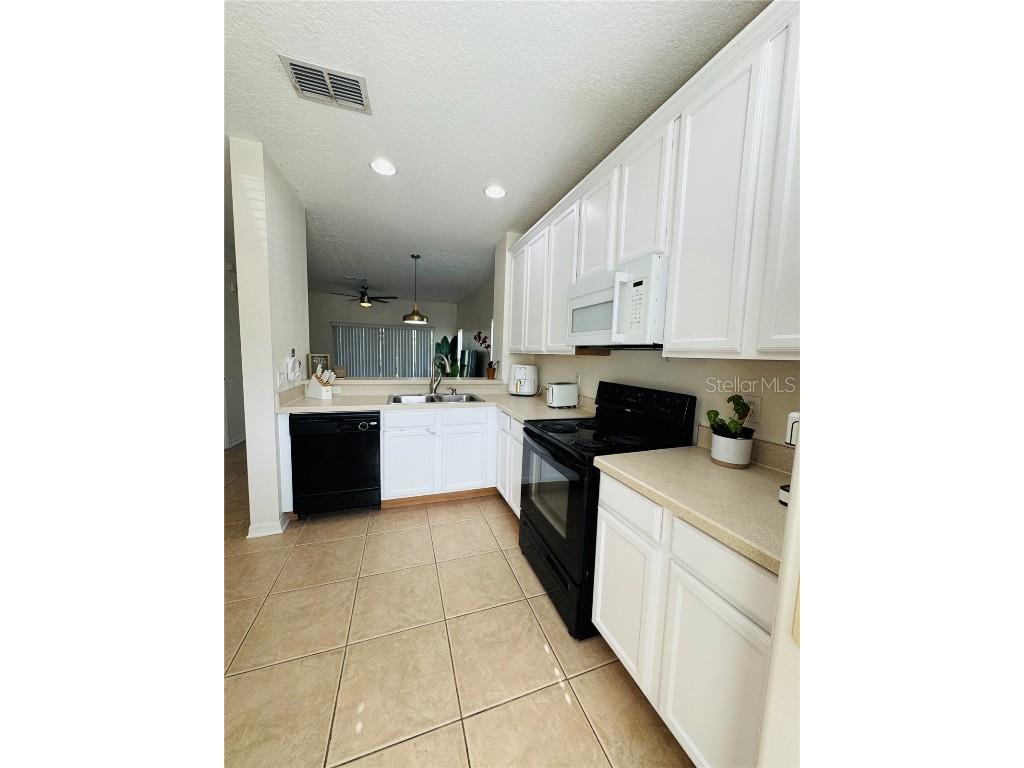 3660 Wilshire Way Road #260 Orlando FL 32829 O6329758 image4