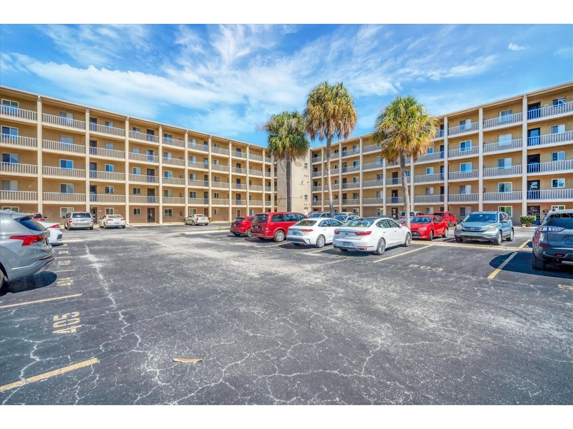 3661 Lake Bayshore Drive #507J Bradenton FL 34205 A4665973 image1