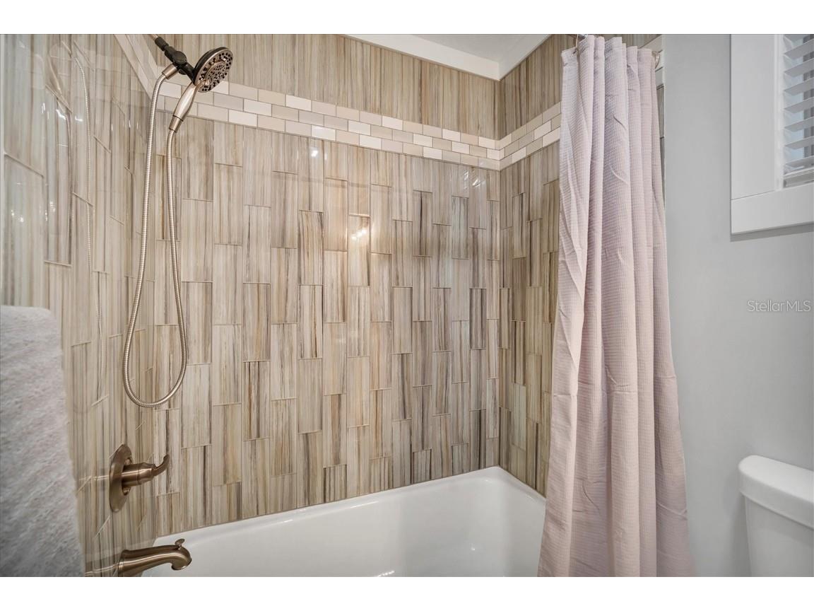 3661 Lake Bayshore Drive #507J Bradenton FL 34205 A4665973 image20