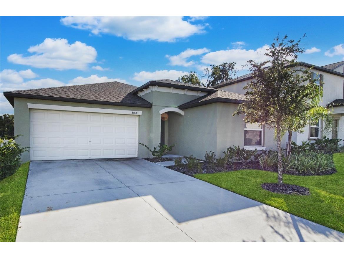 36618 Garden Wall Way Zephyrhills FL 33541 S5137437 image1