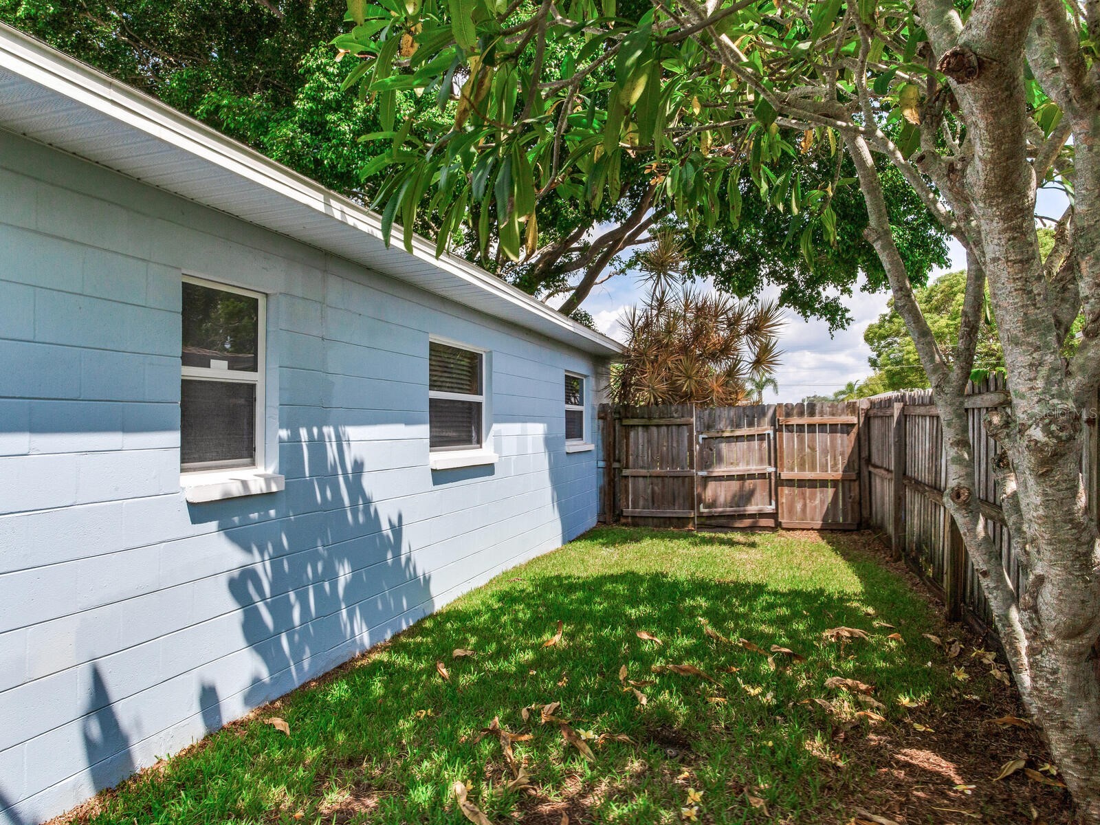 3662 24th Avenue N Saint Petersburg FL 33713 TB8519193 image40
