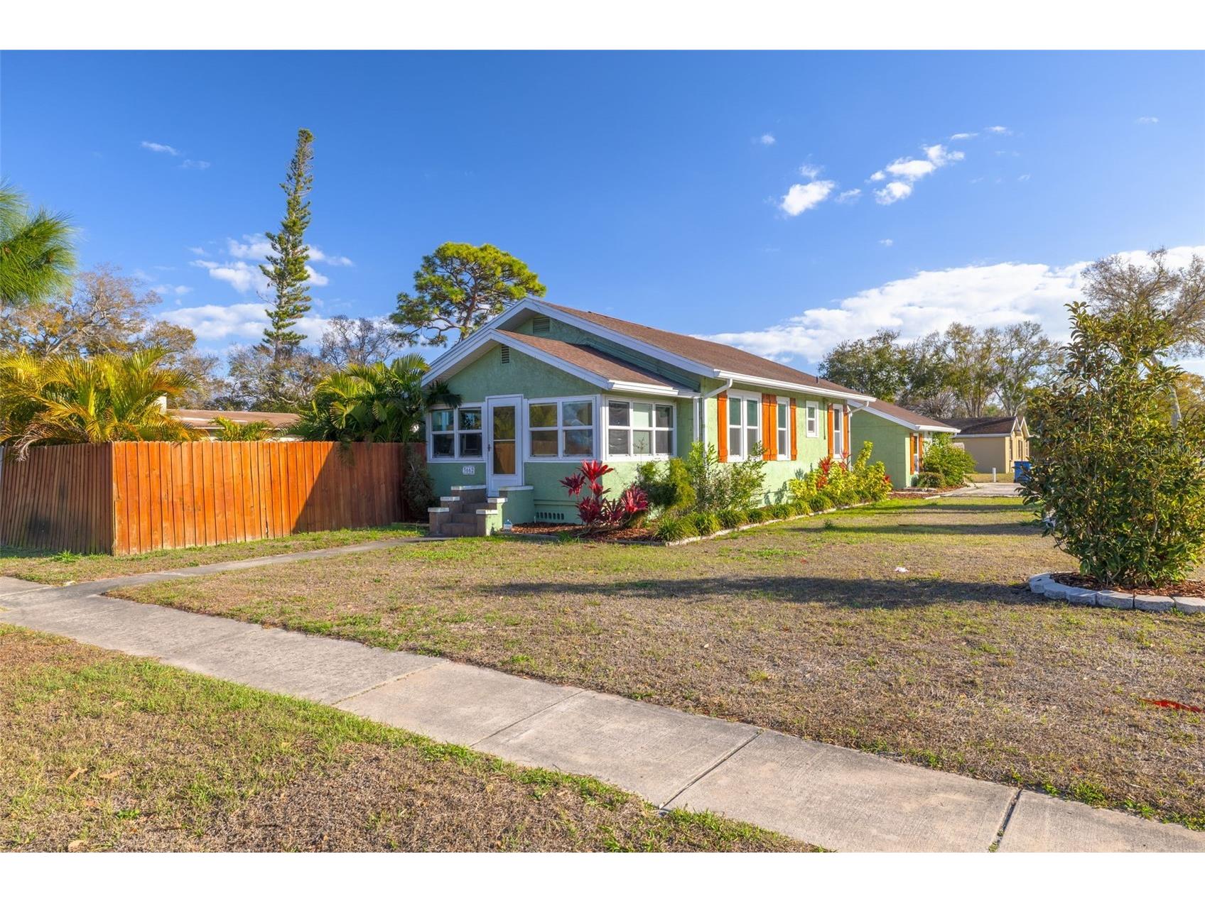 3662 5th Avenue S Saint Petersburg FL 33711 TB8478767 image2