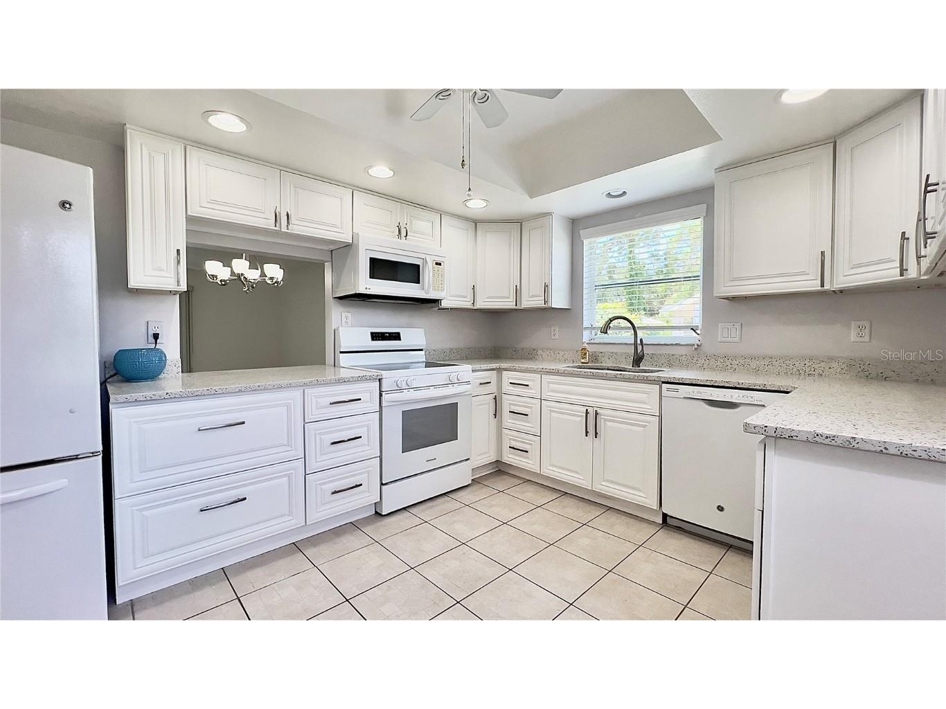 3662 Bonaventure Court Sarasota FL 34243 A4651408 image6