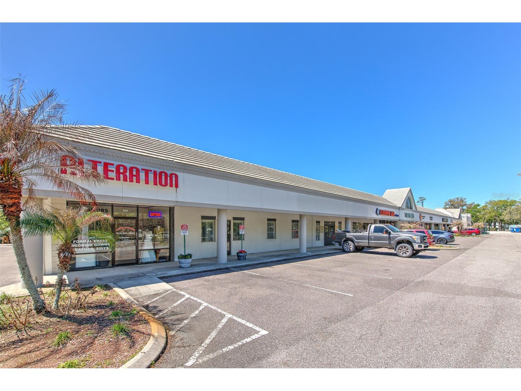 3662 Lithia Pinecrest Road Valrico FL 33596 TB8489522 image1