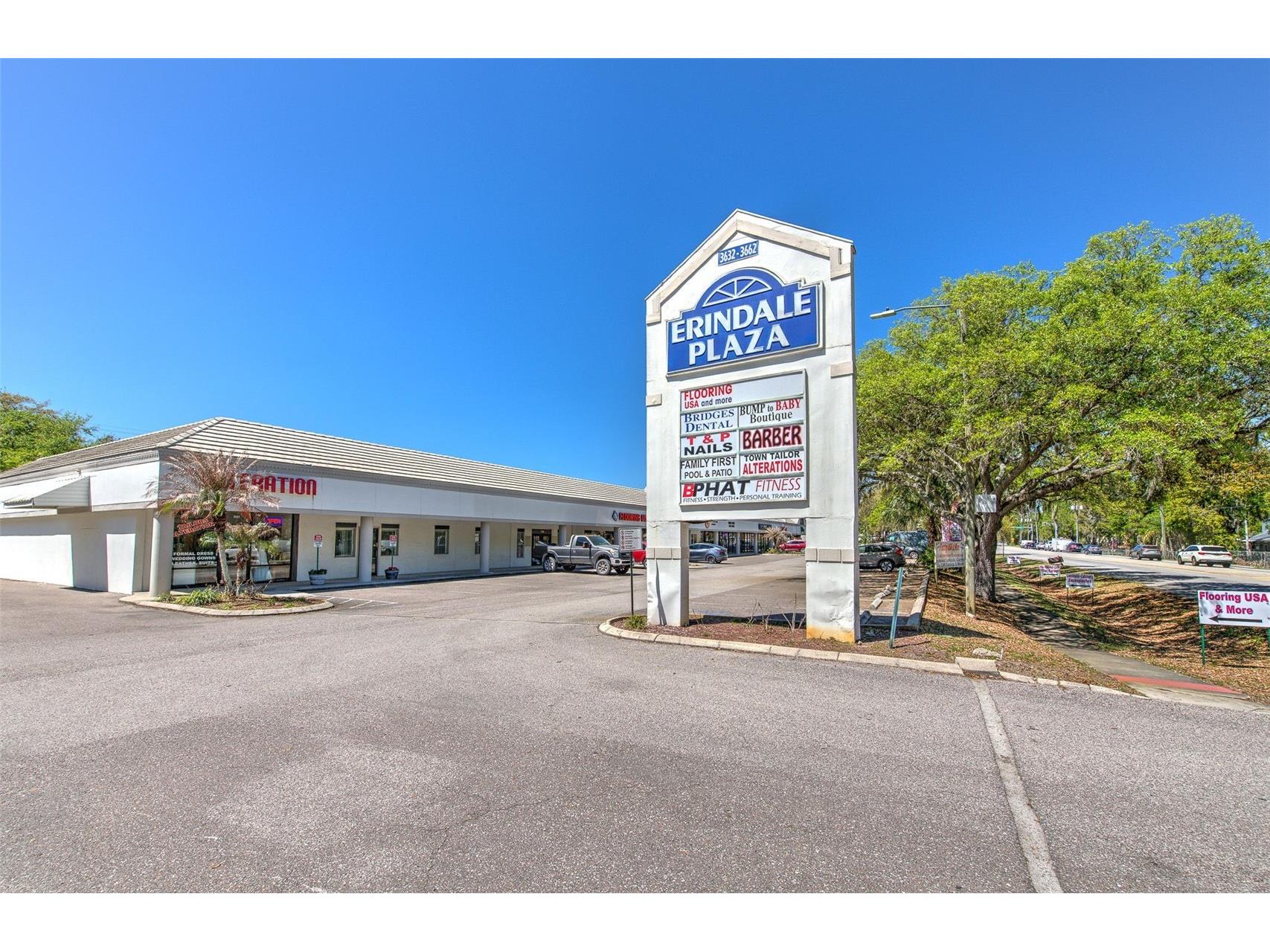 3662 Lithia Pinecrest Road Valrico FL 33596 TB8489522 image2