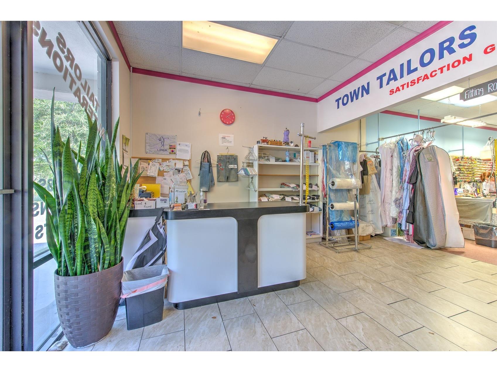 3662 Lithia Pinecrest Road Valrico FL 33596 TB8489522 image4
