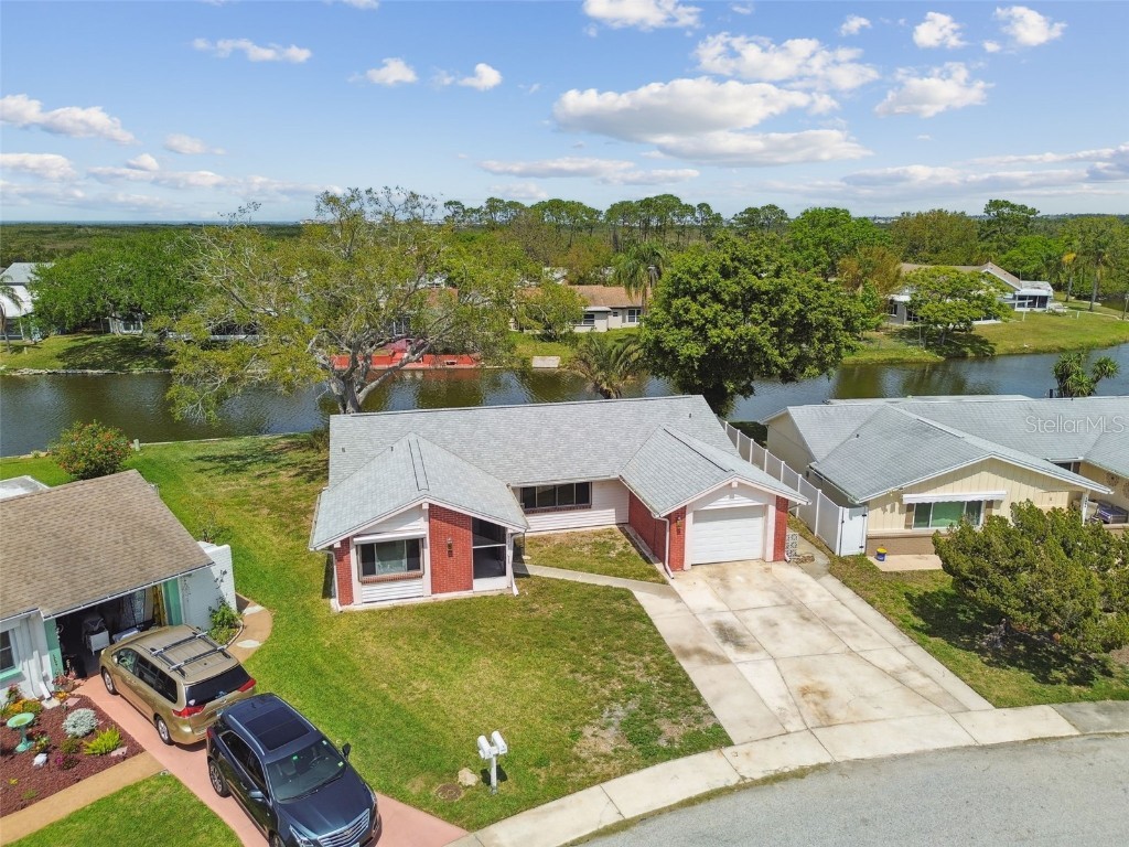 3662 Overland Drive Holiday FL 34691 W7873991 image1