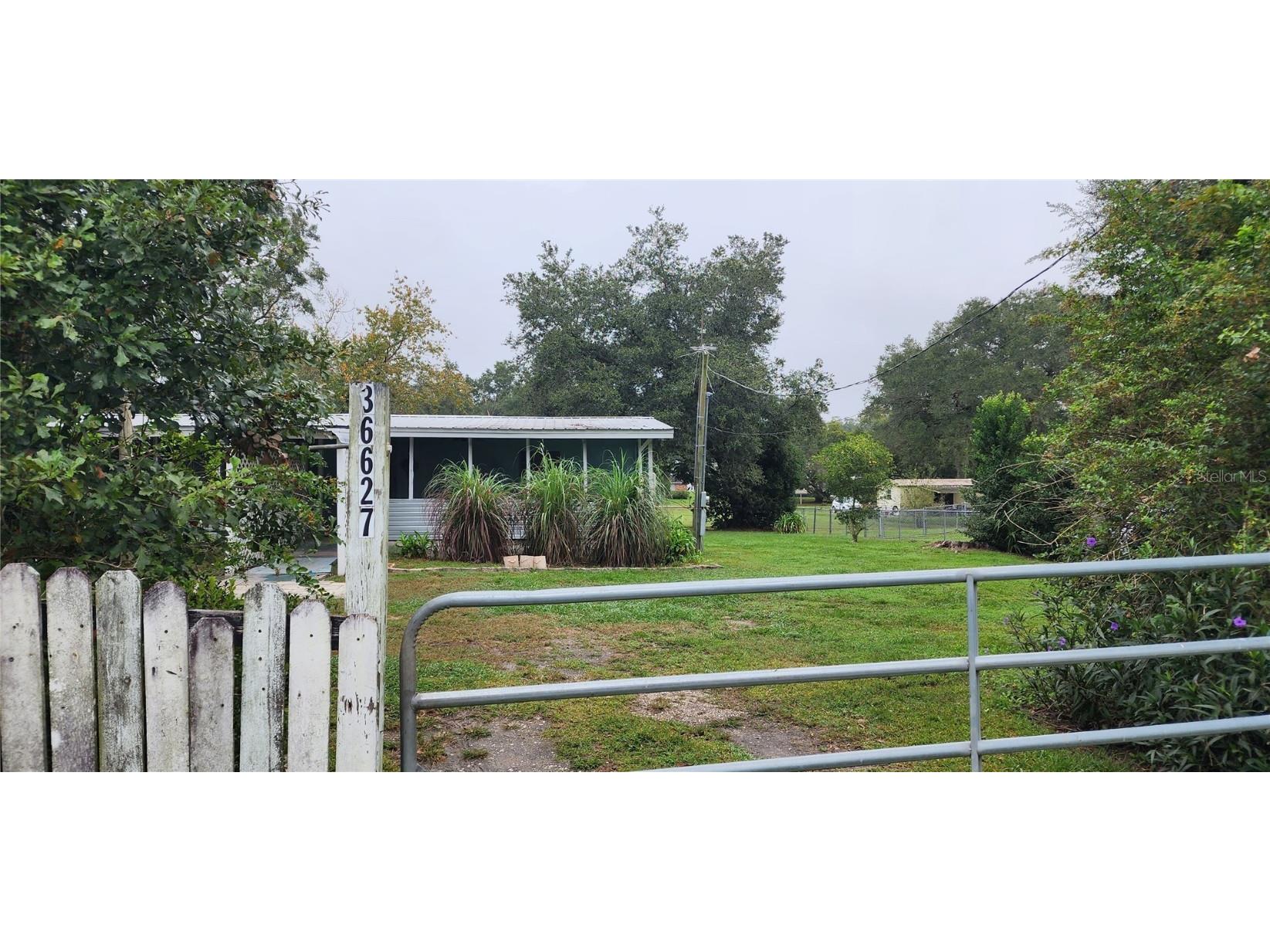 36627 Sunshine Road Zephyrhills FL 33541 U8183464 image1