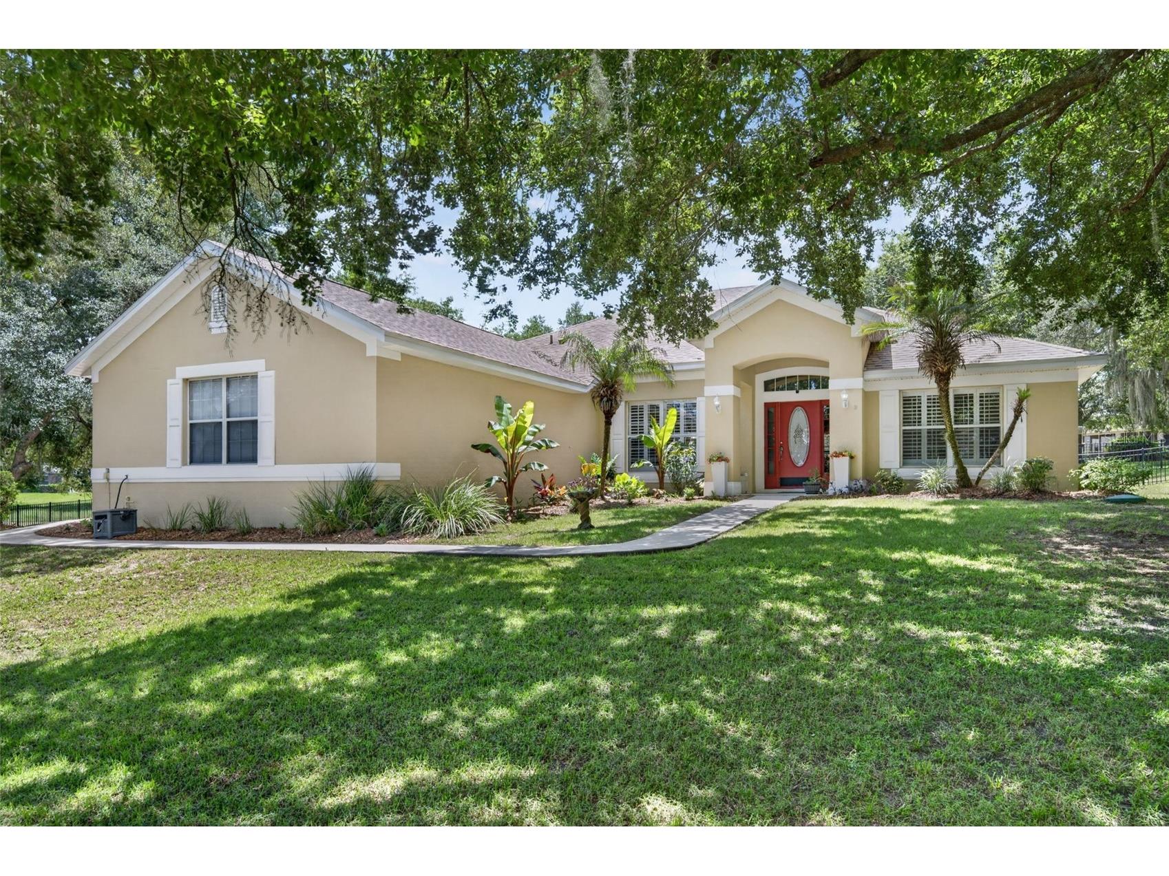 36628 Honey Tree Court Eustis FL 32736 - LAKE BLACK BEAR G5114646 image1