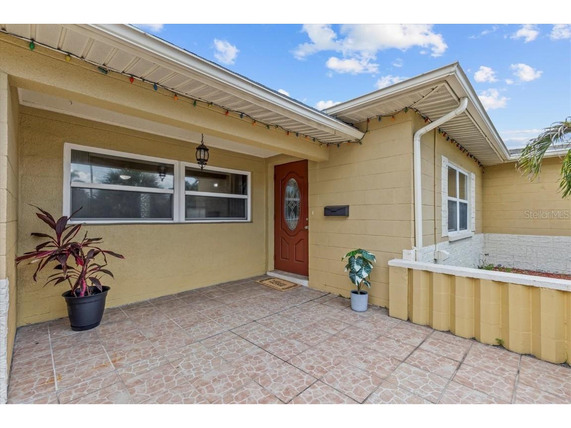 3663 22nd Avenue N Saint Petersburg FL 33713 TB8418605 image1