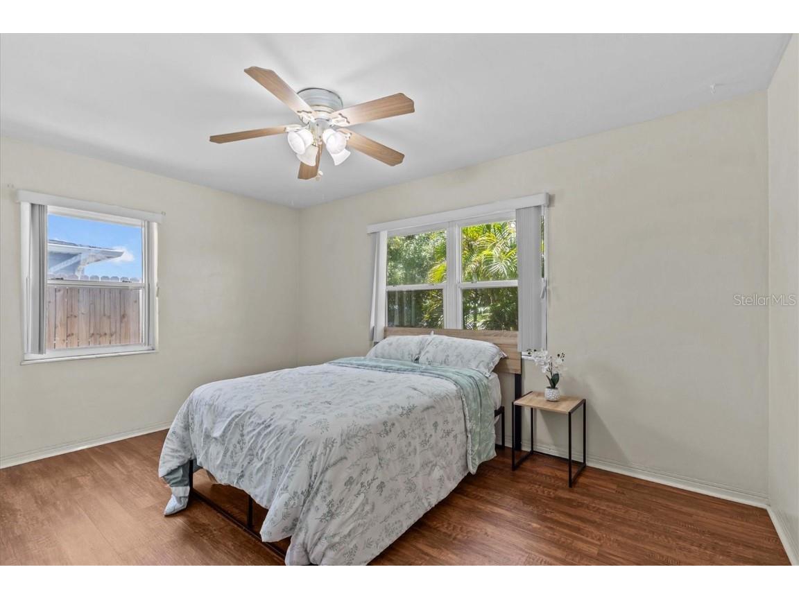 3663 22nd Avenue N Saint Petersburg FL 33713 TB8418605 image13