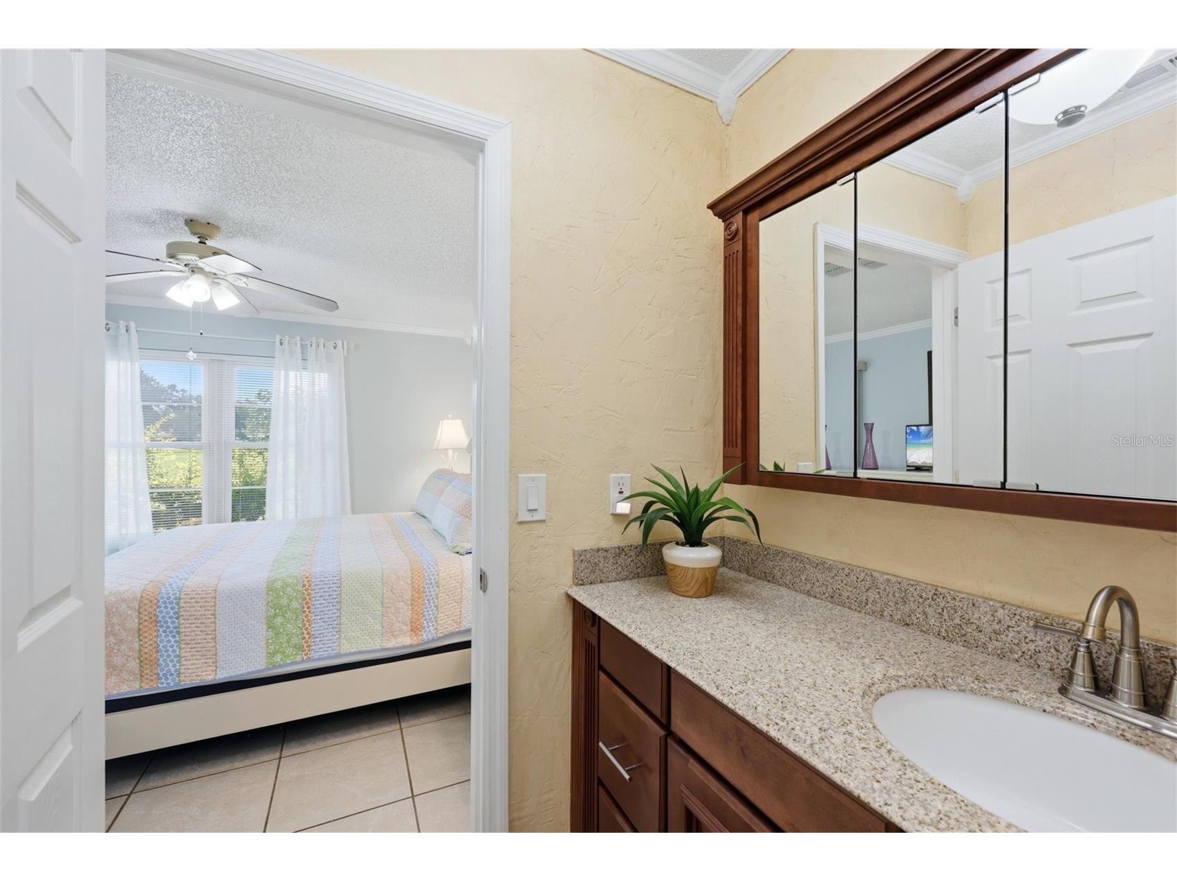 3663 Longmeadow #23 Sarasota FL 34235 A4697628 image17