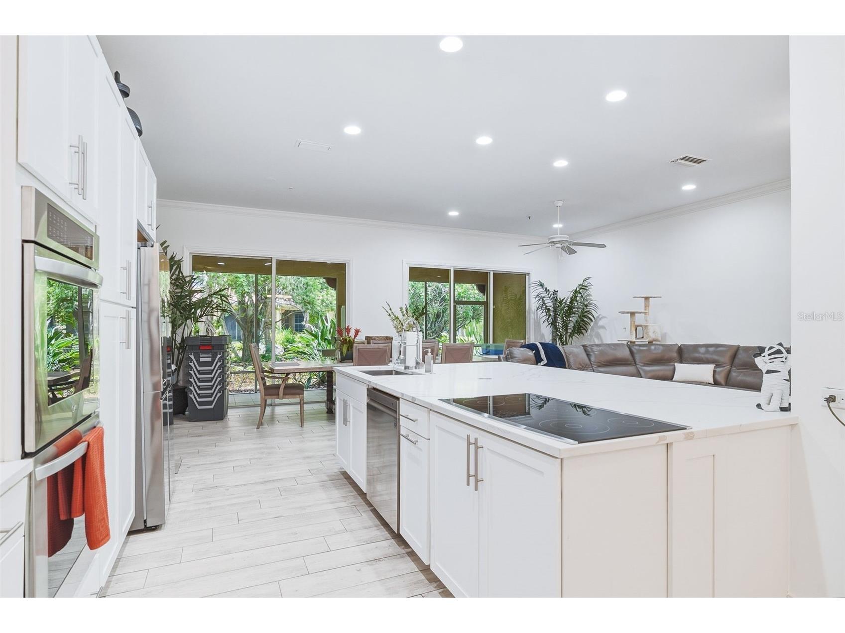 3663 Square West Lane #12 Sarasota FL 34238 A4694910 image12