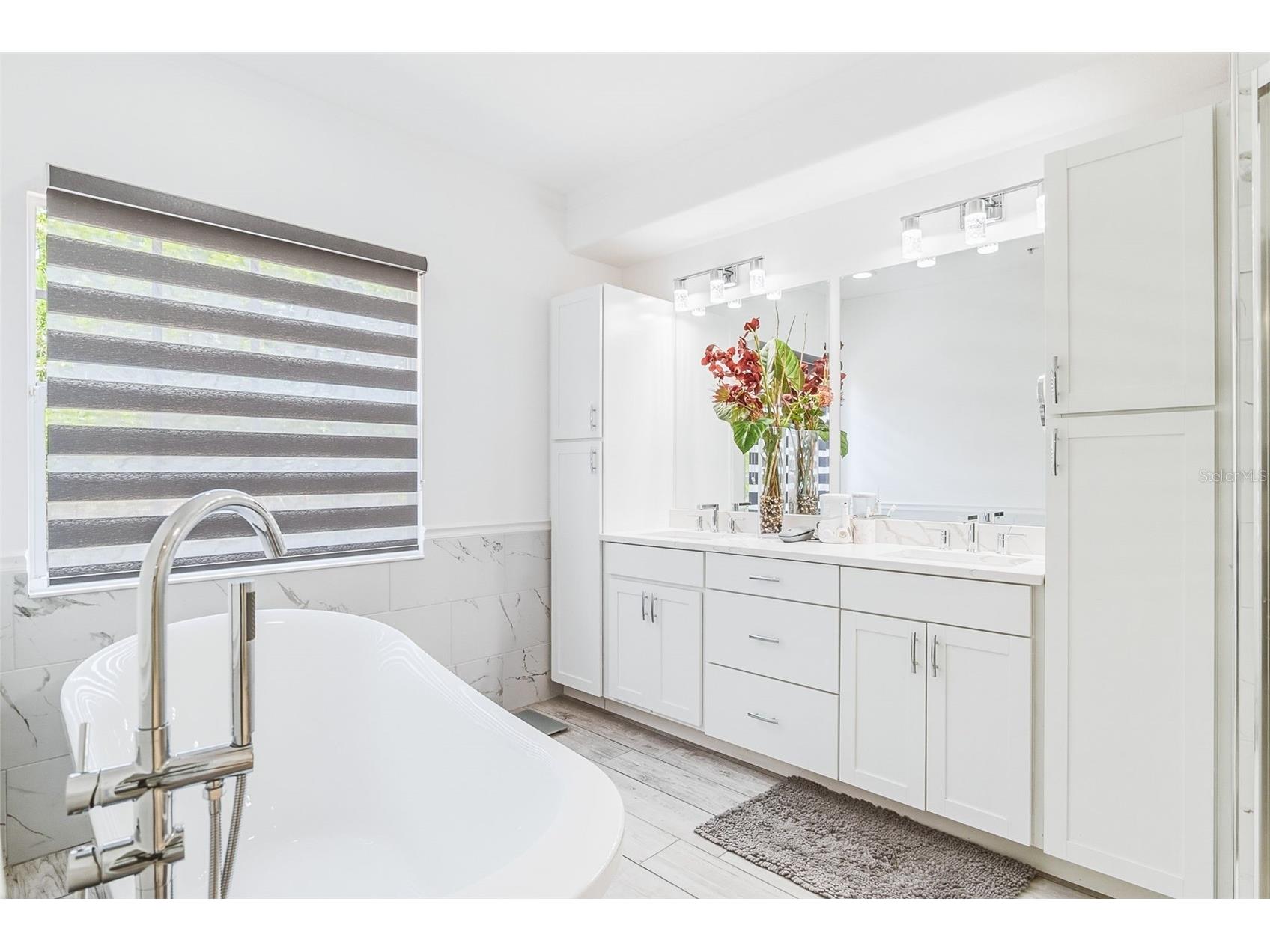 3663 Square West Lane #12 Sarasota FL 34238 A4694910 image32