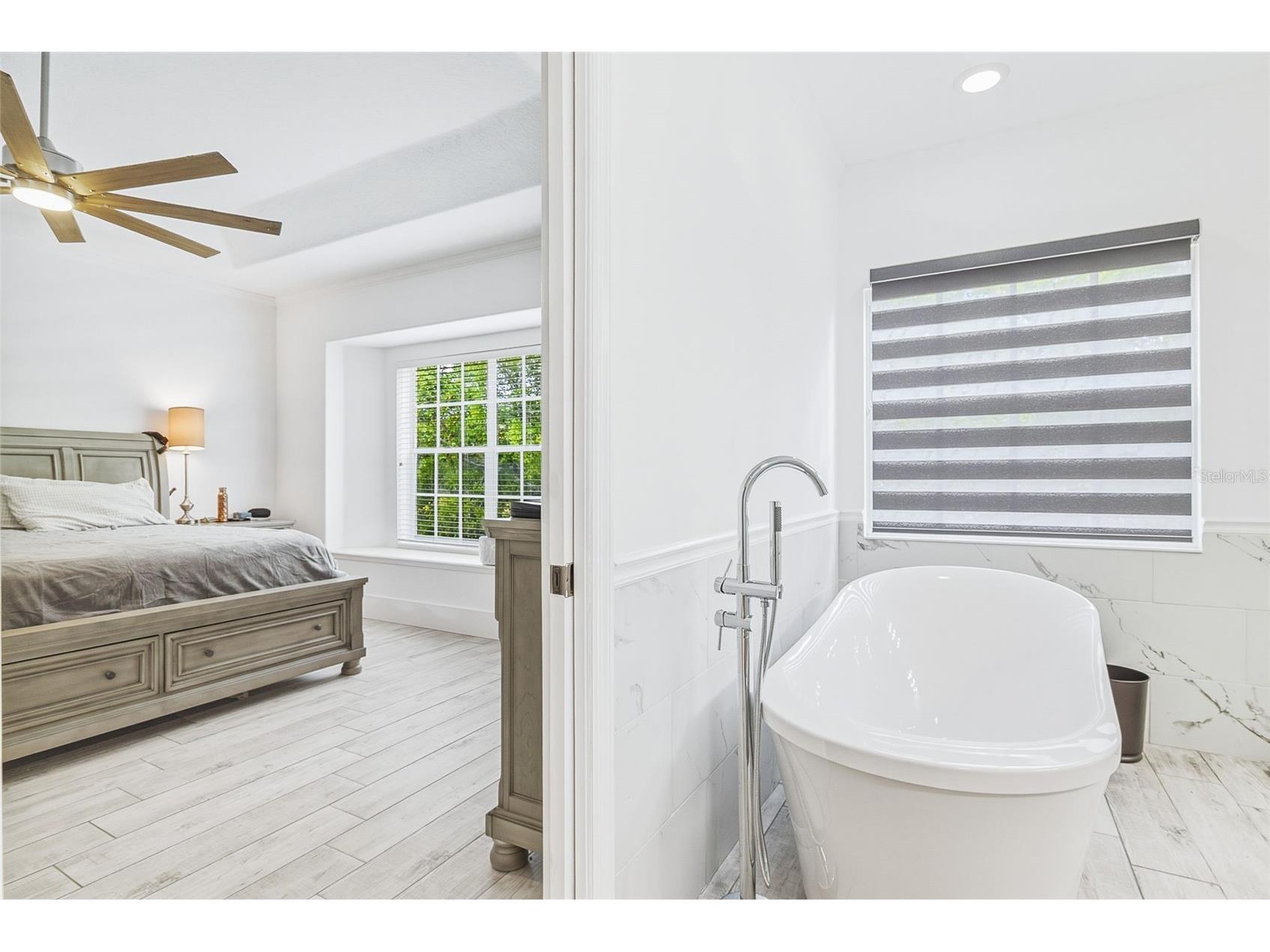 3663 Square West Lane #12 Sarasota FL 34238 A4694910 image36