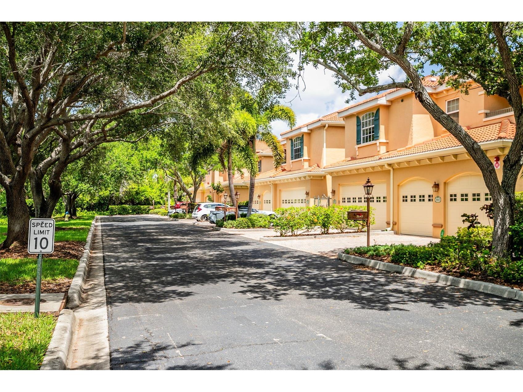 3663 Square West Lane #12 Sarasota FL 34238 A4694910 image40