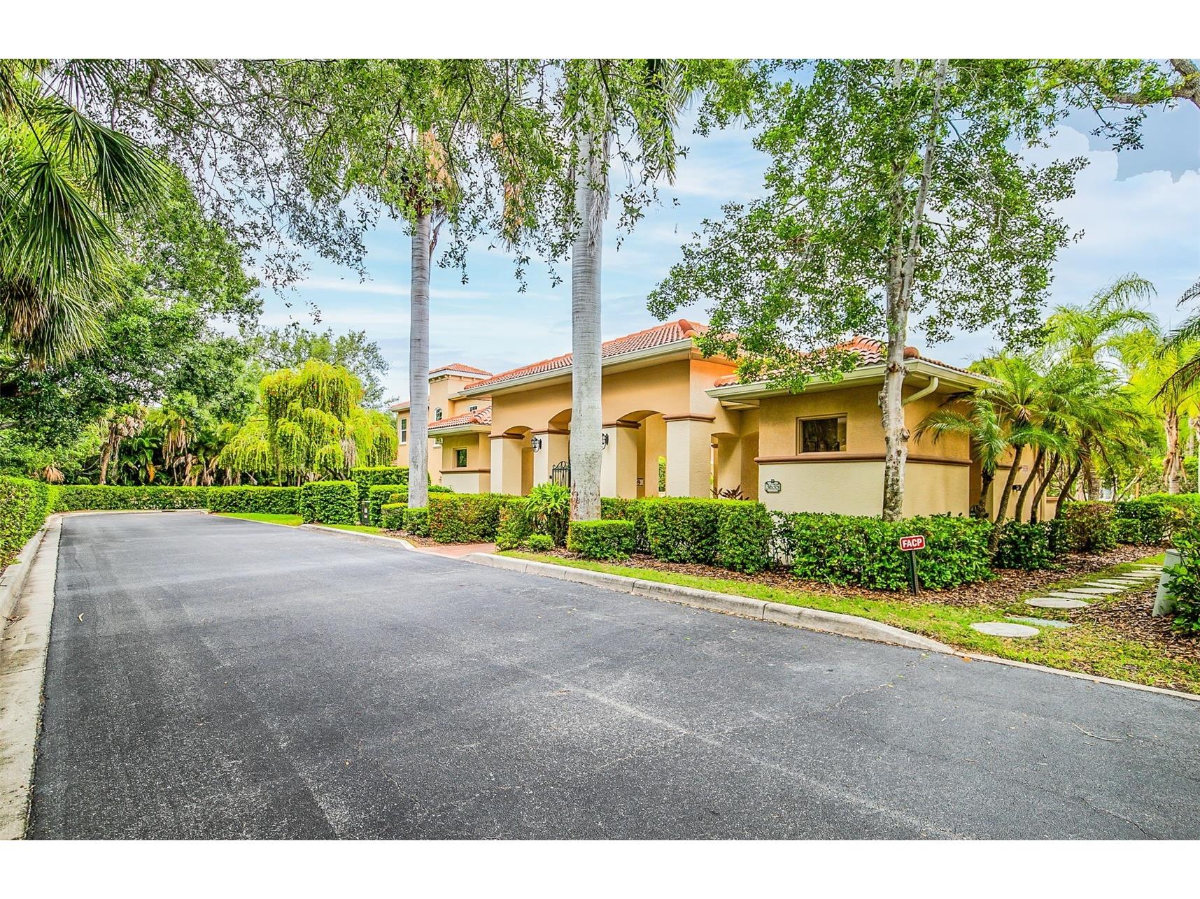 3663 Square West Lane #12 Sarasota FL 34238 A4694910 image47