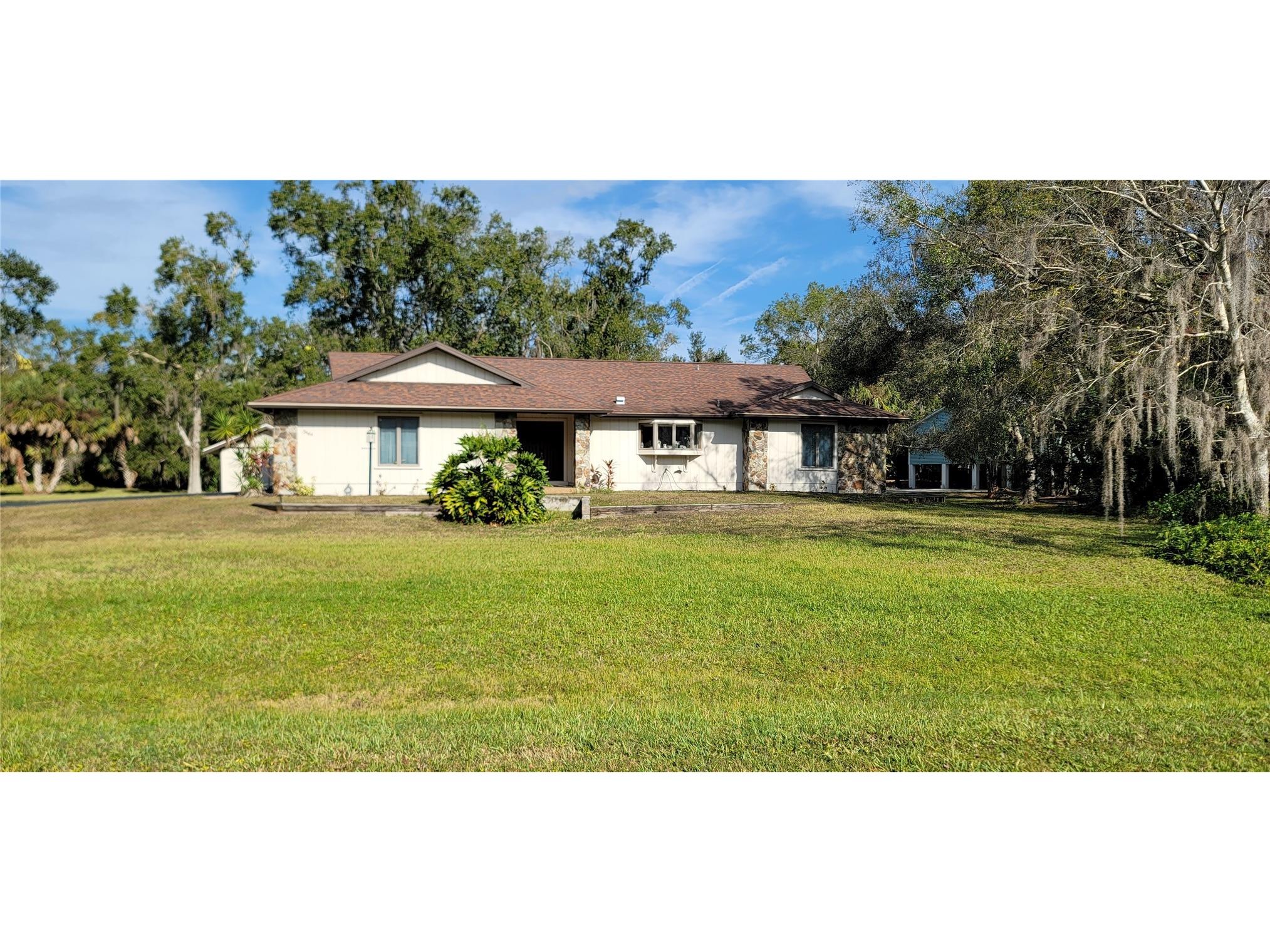3664 Walden Pond Drive Sarasota FL 34240 R4910404 image1