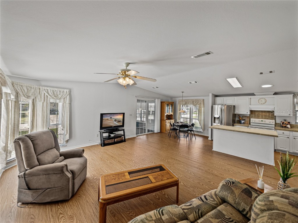 36645 Kay Avenue Zephyrhills FL 33542 TB8418541 image11